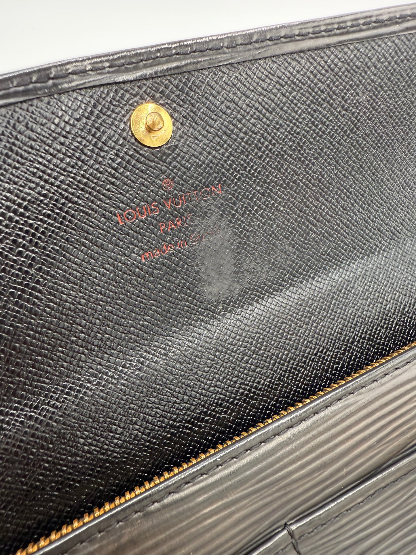 Louis Vuitton Black Epi Leather Sarah Wallet CA0073