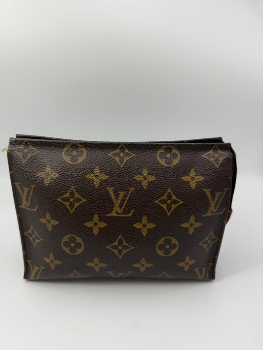 Louis Vuitton Monogram Coated Canvas Square Toiletry Pouch 19