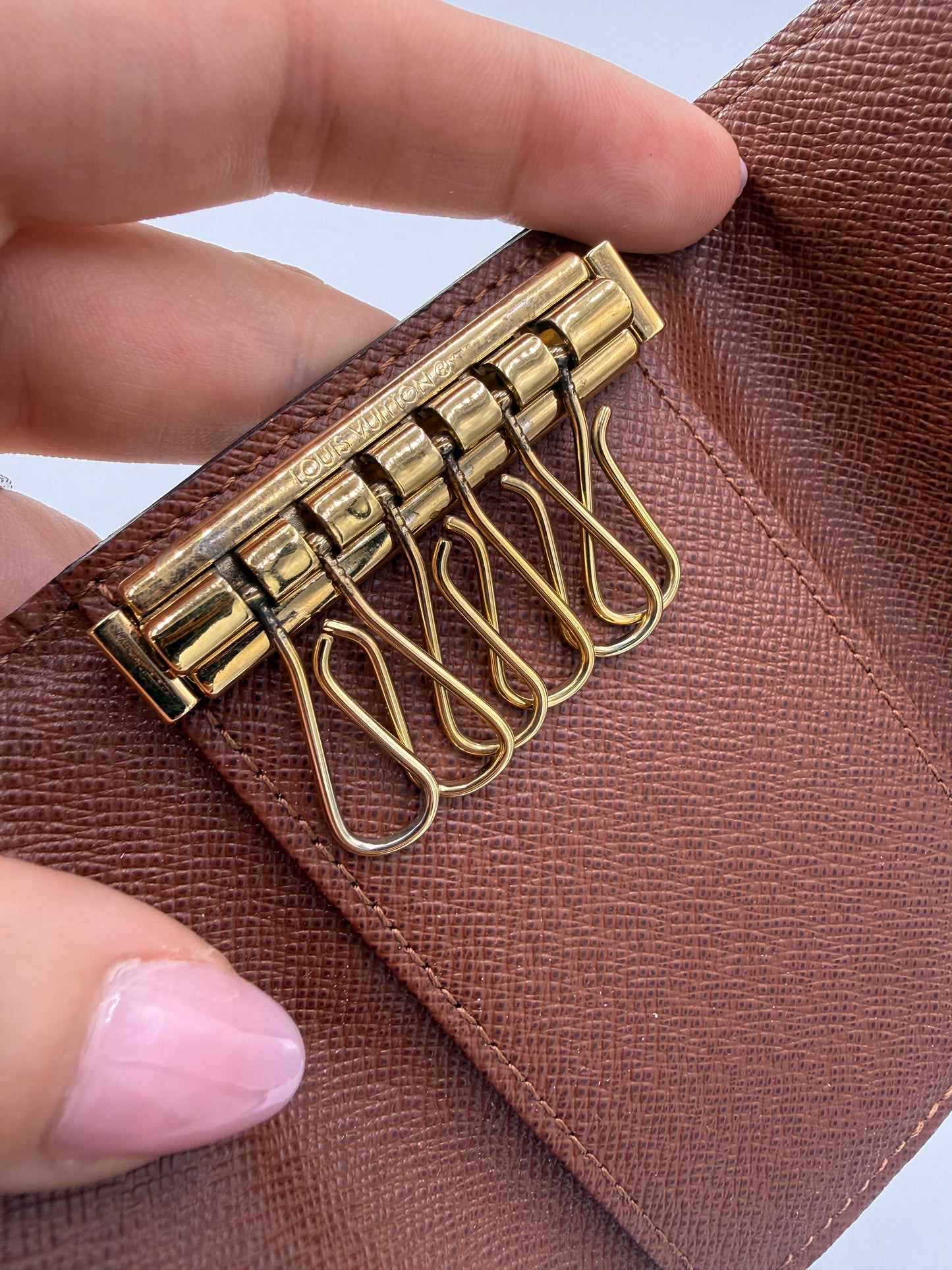 Louis Vuitton Monogram Coated Canvas 6 Key Holder CT5114