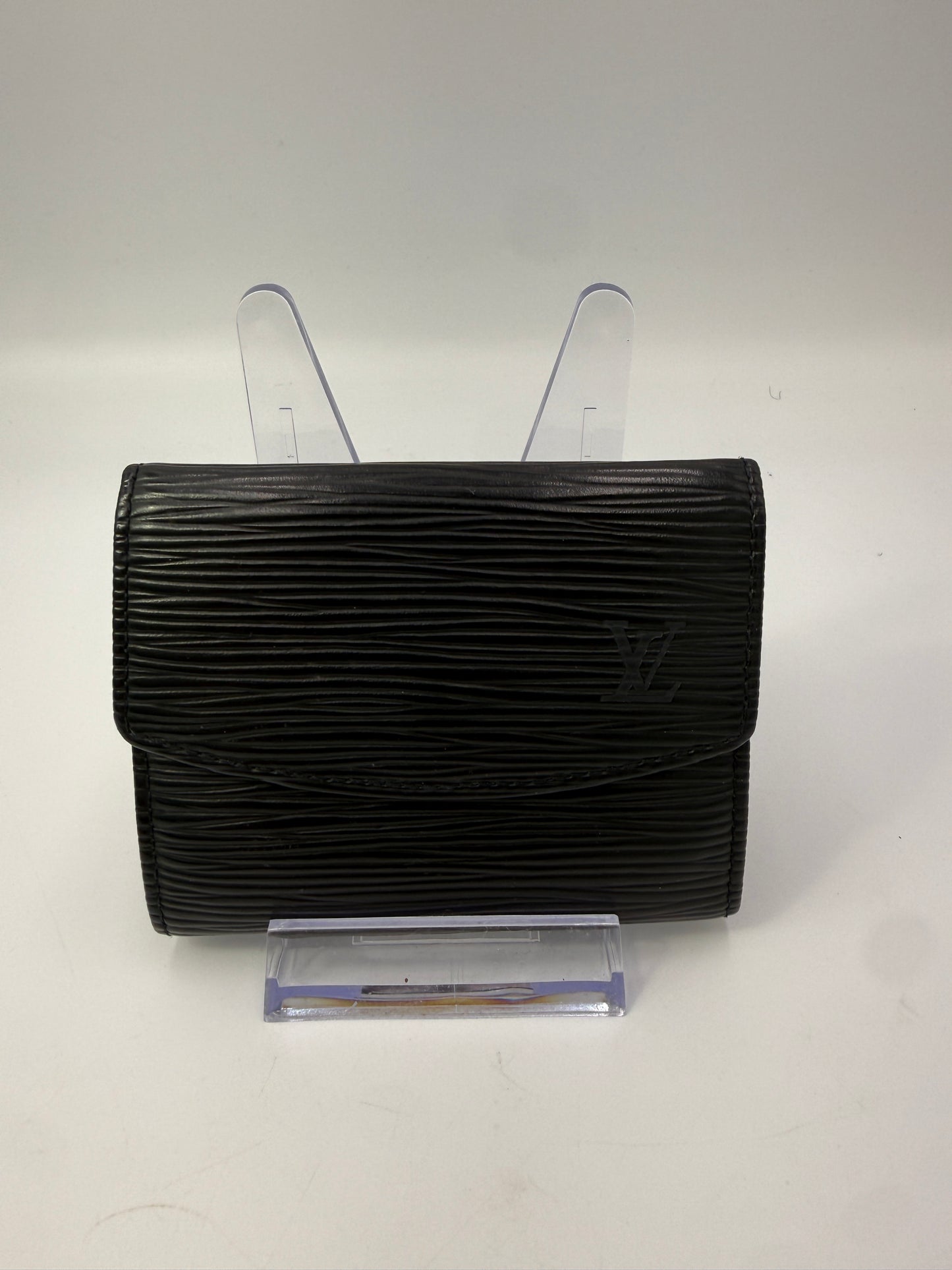 RESERVED FOR BUBBLES Louis Vuitton Black Epi Leather Compact Wallet CA1000