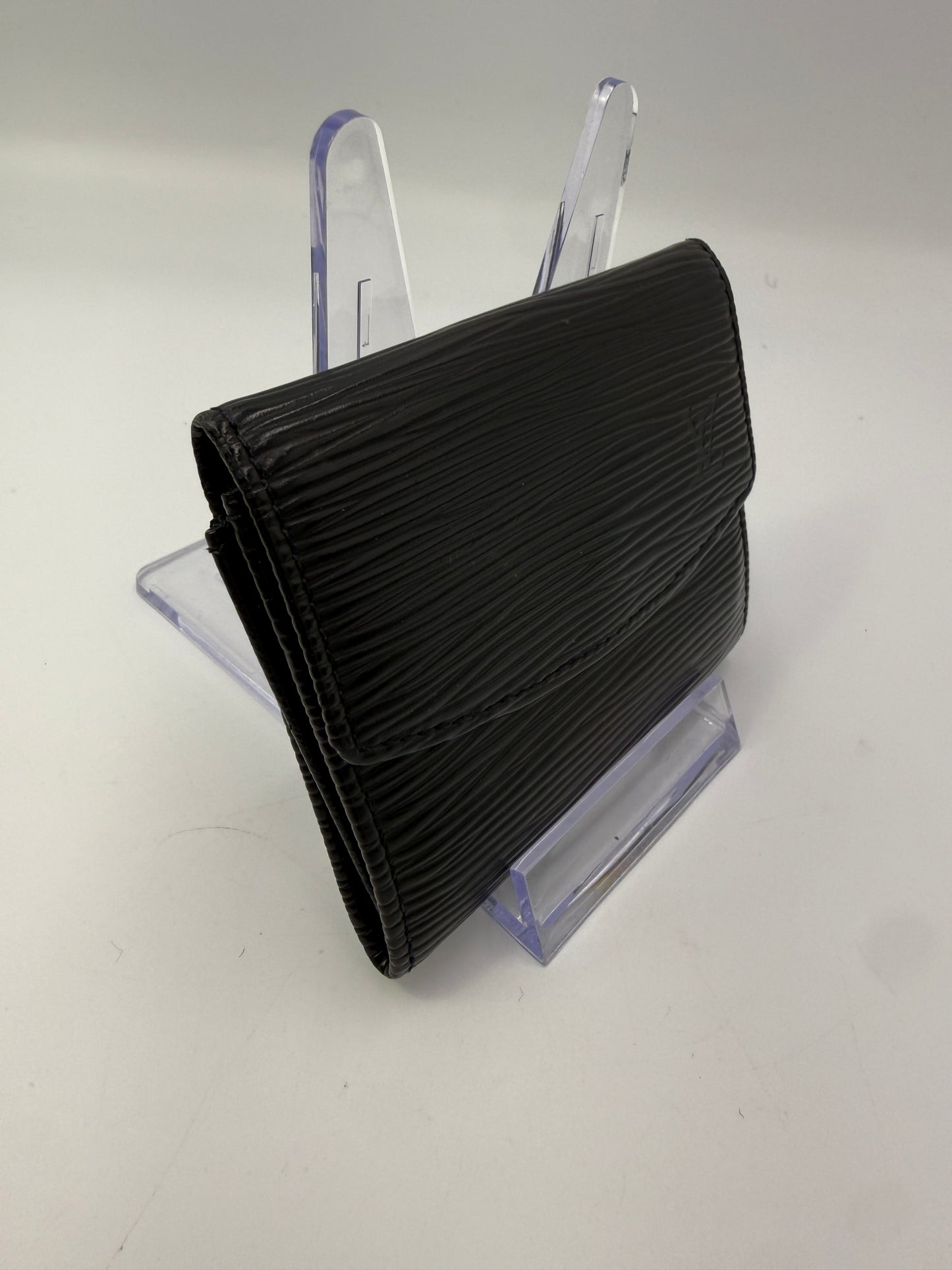 RESERVED FOR BUBBLES Louis Vuitton Black Epi Leather Compact Wallet CA1000