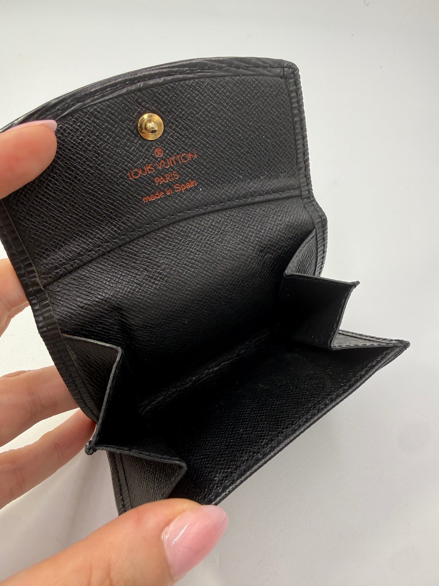 RESERVED FOR BUBBLES Louis Vuitton Black Epi Leather Compact Wallet CA1000