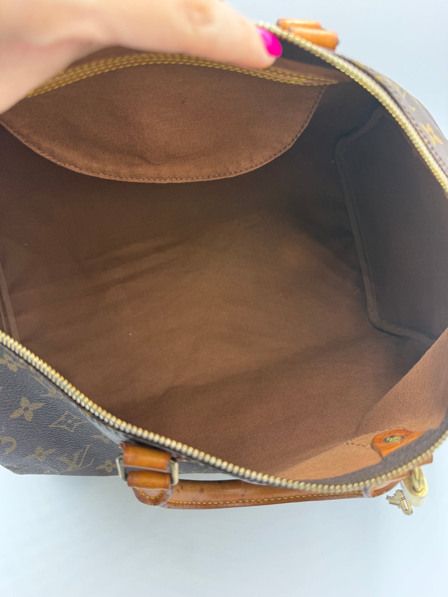Louis Vuitton Monogram Coated Canvas Speedy 30 VI881