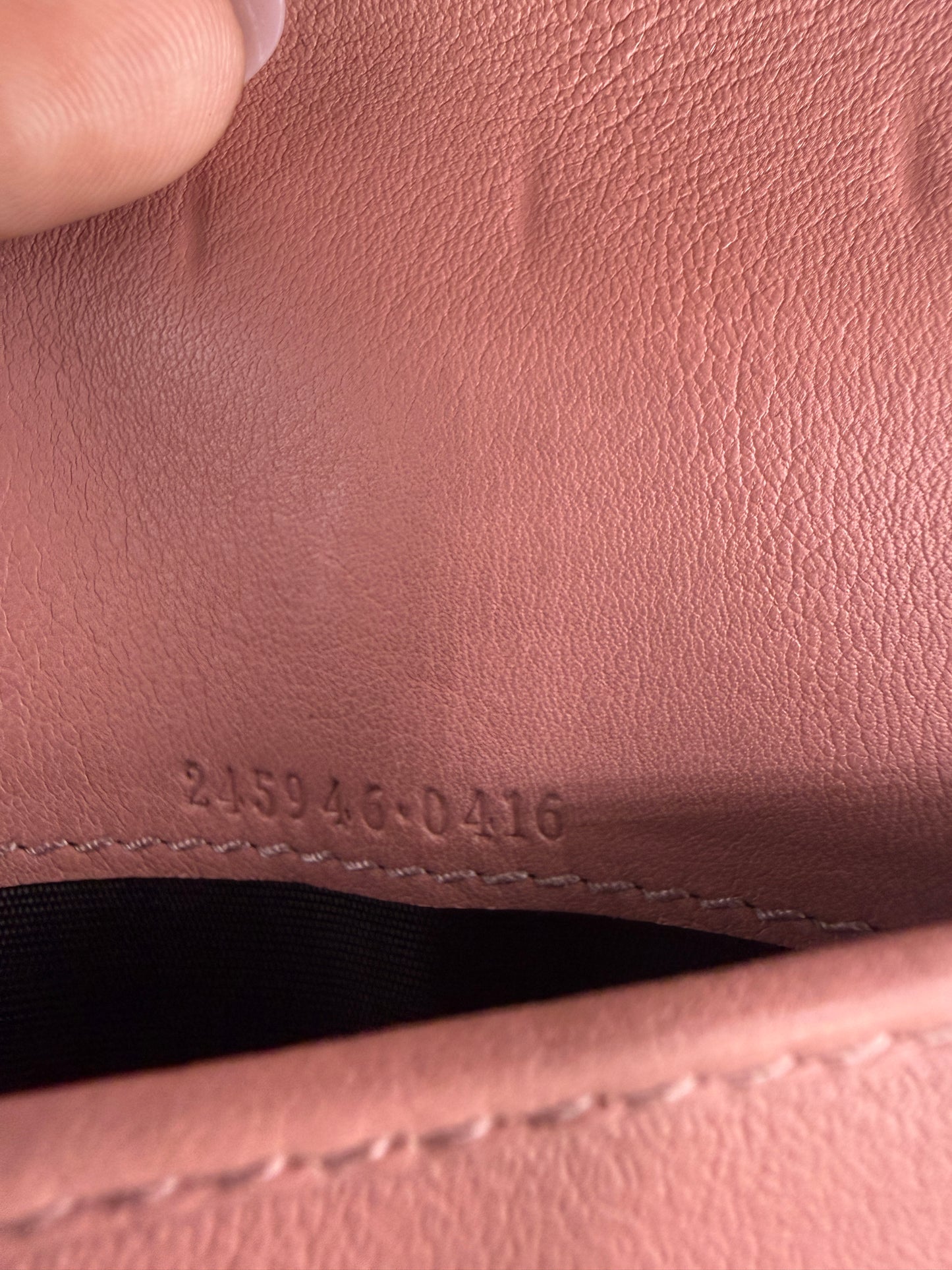 Gucci Guccissima Rose Pink Agenda Cover PM or Passport Holder with Heart Snap