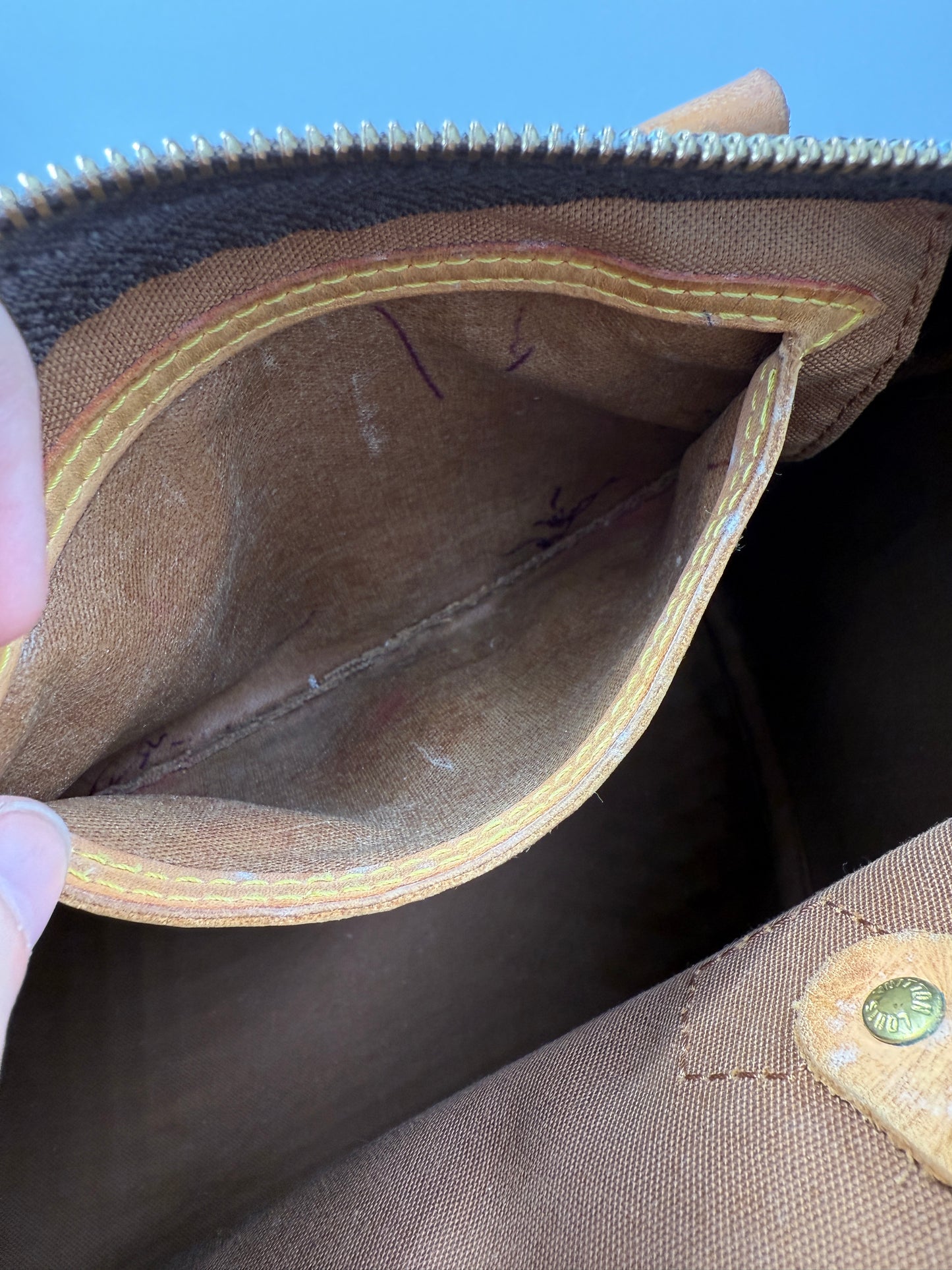 Louis Vuitton Monogram Coated Canvas Speedy 30 cm TH0042