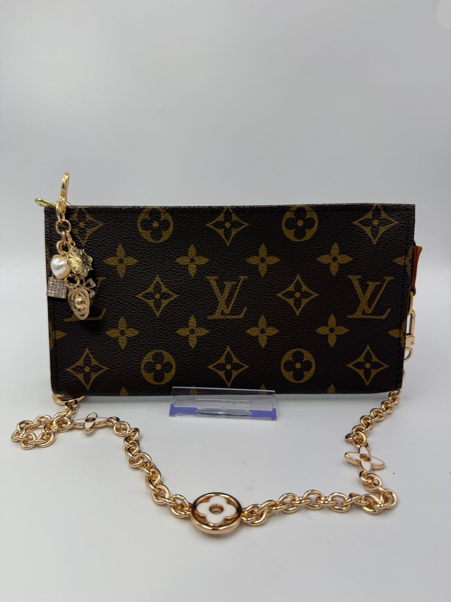 Louis Vuitton Toiletry 19 with Unbranded Crossbody Chain and Charm FL1001