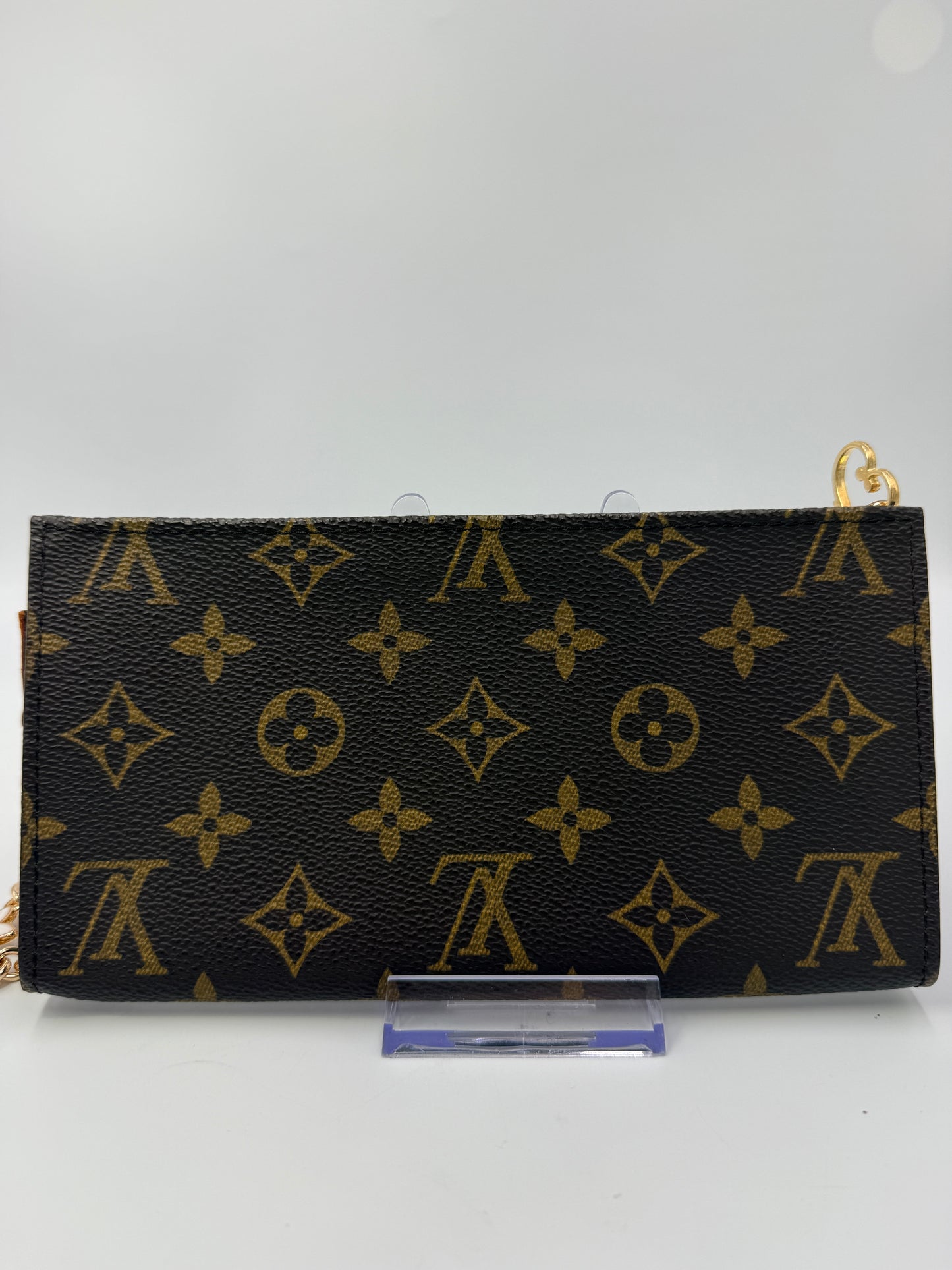Louis Vuitton Toiletry 19 with Unbranded Crossbody Chain and Charm FL1001