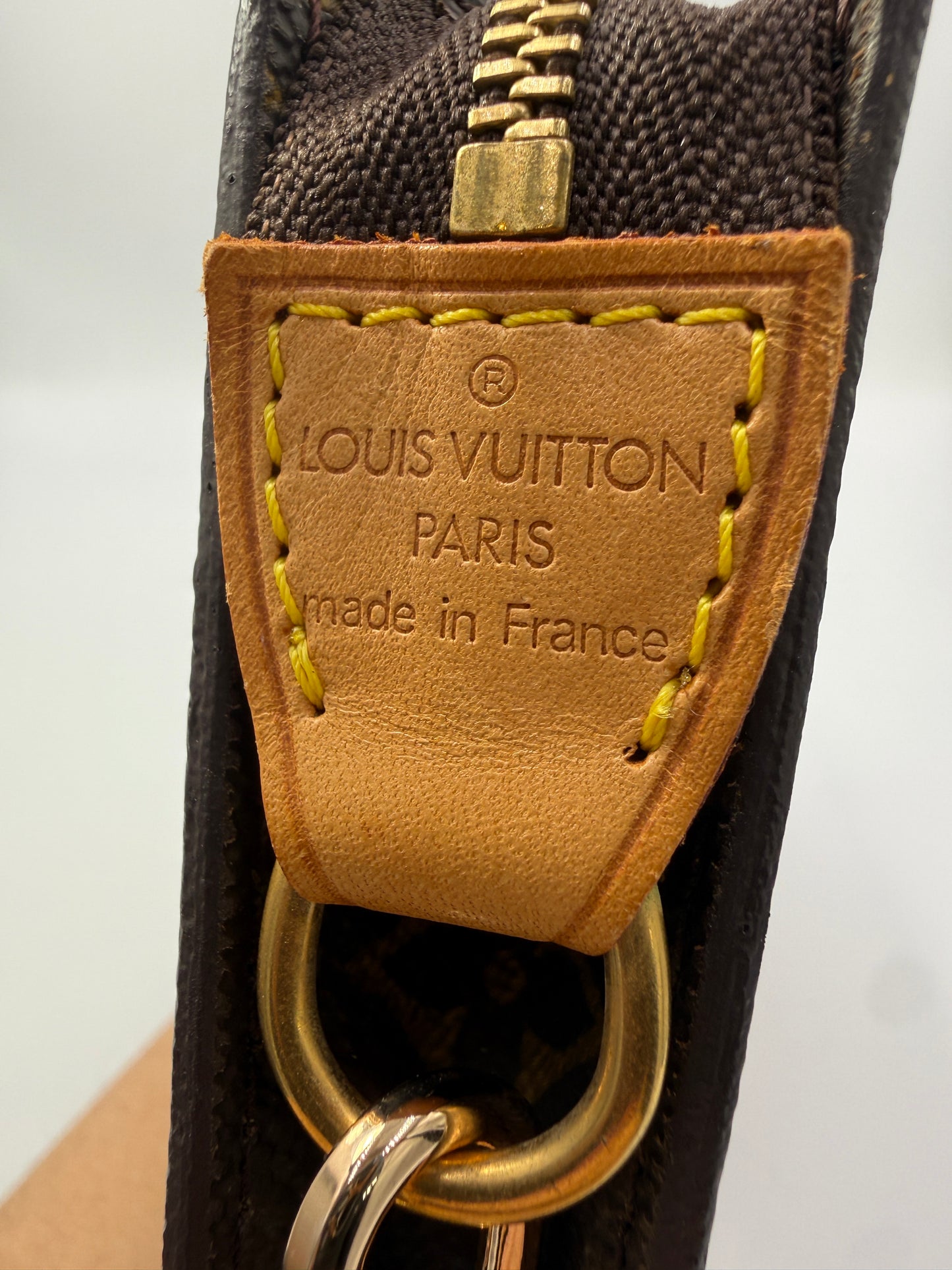 Louis Vuitton Toiletry 19 with Unbranded Crossbody Chain and Charm FL1001