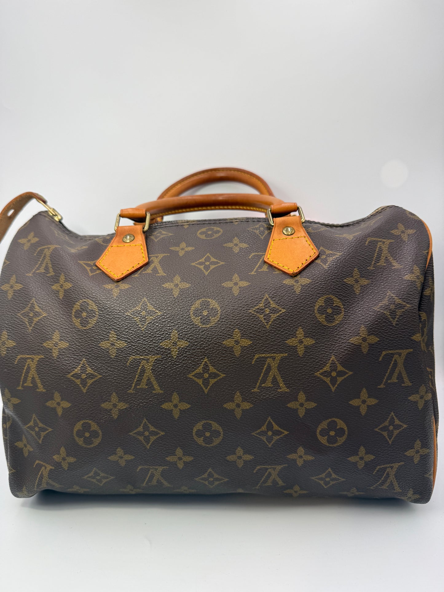 Louis Vuitton Monogram Speedy 30 with Unbranded Charm VI0972