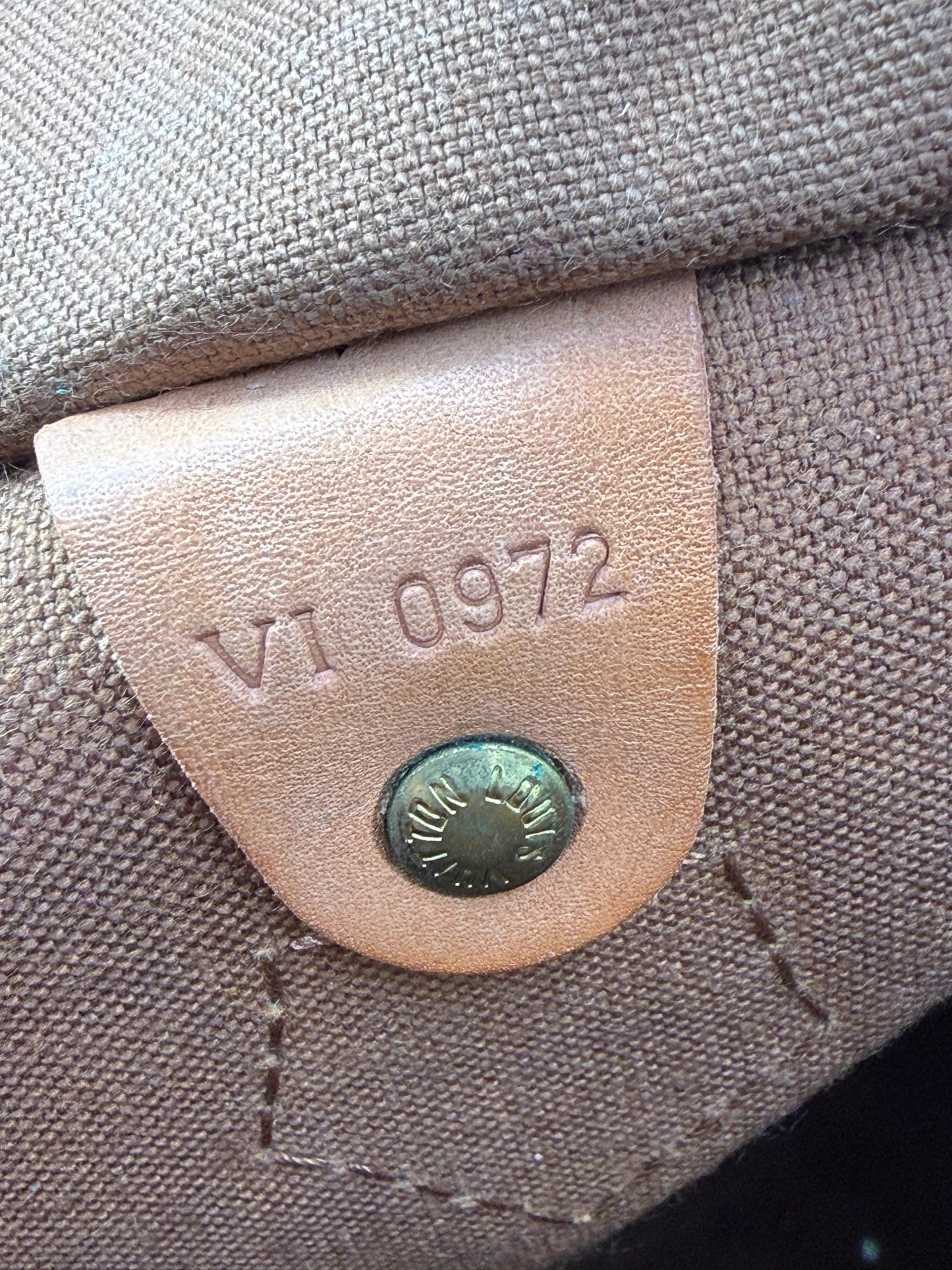 Louis Vuitton Monogram Speedy 30 with Unbranded Charm VI0972