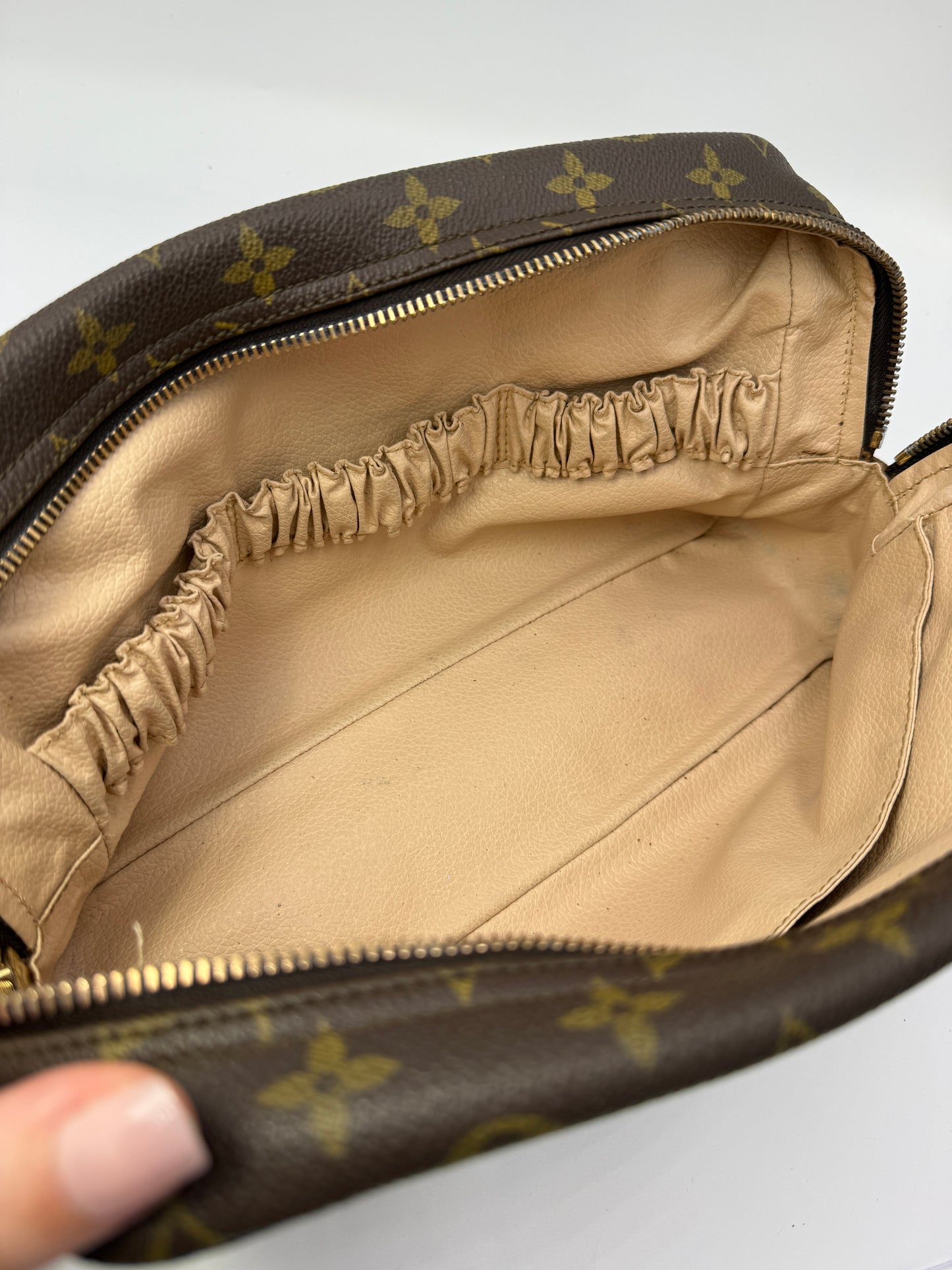 Louis Vuitton Monogram Coated Canvas Toiletry 28 cm