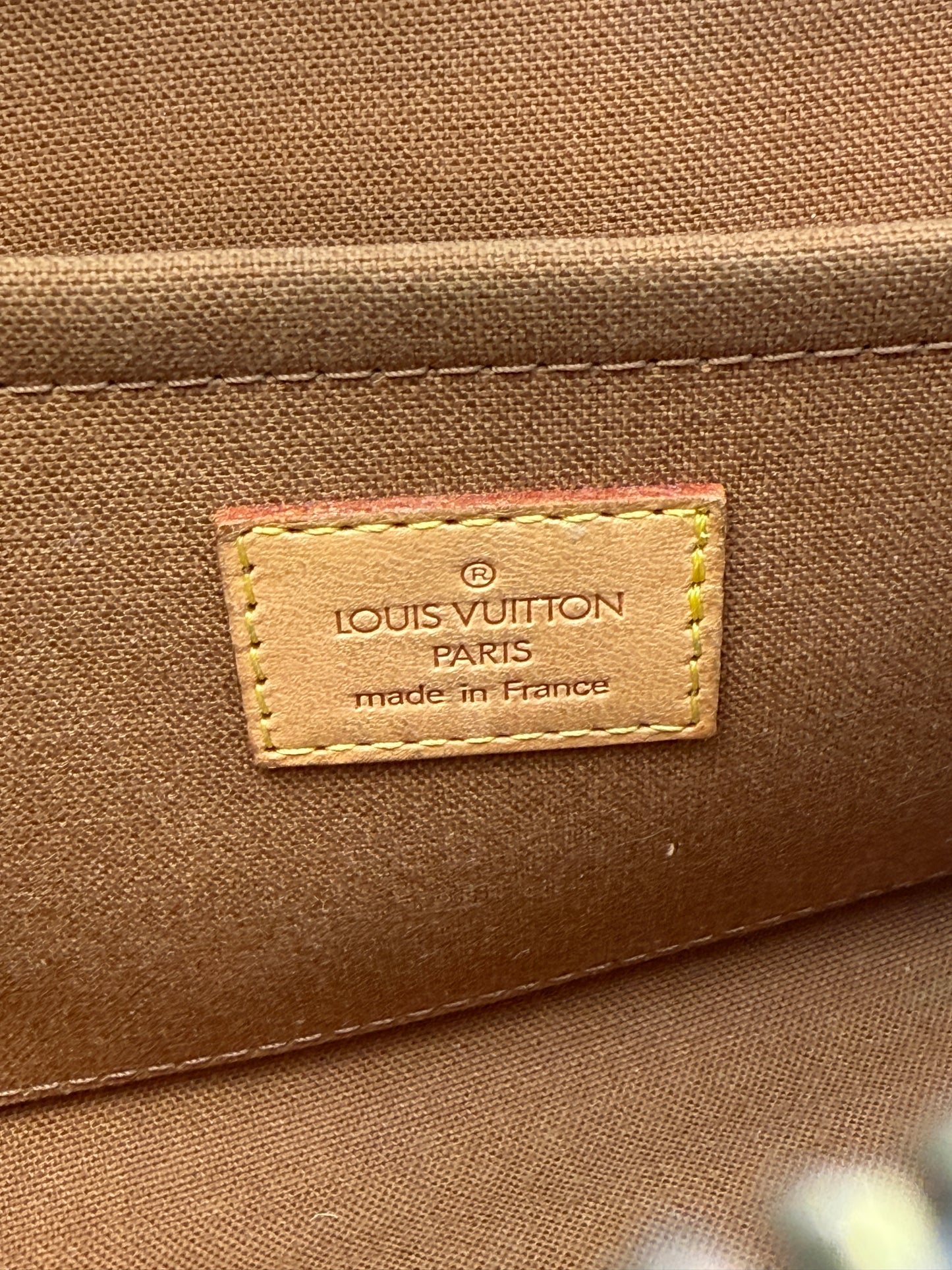 Louis Vuitton Monogram Poppincourt Handbag VI0016
