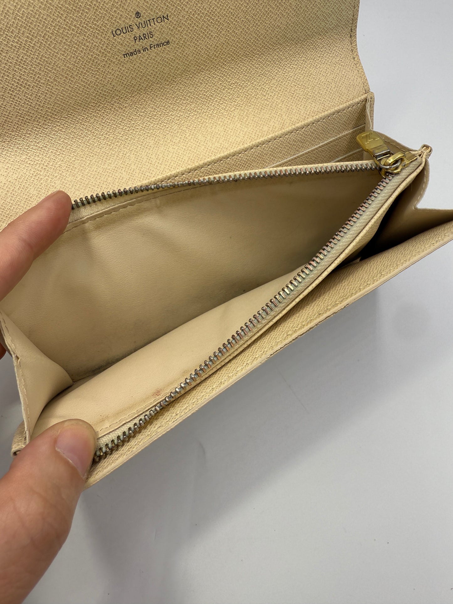 Louis Vuitton Damier Azur Sarah Wallet TH0068