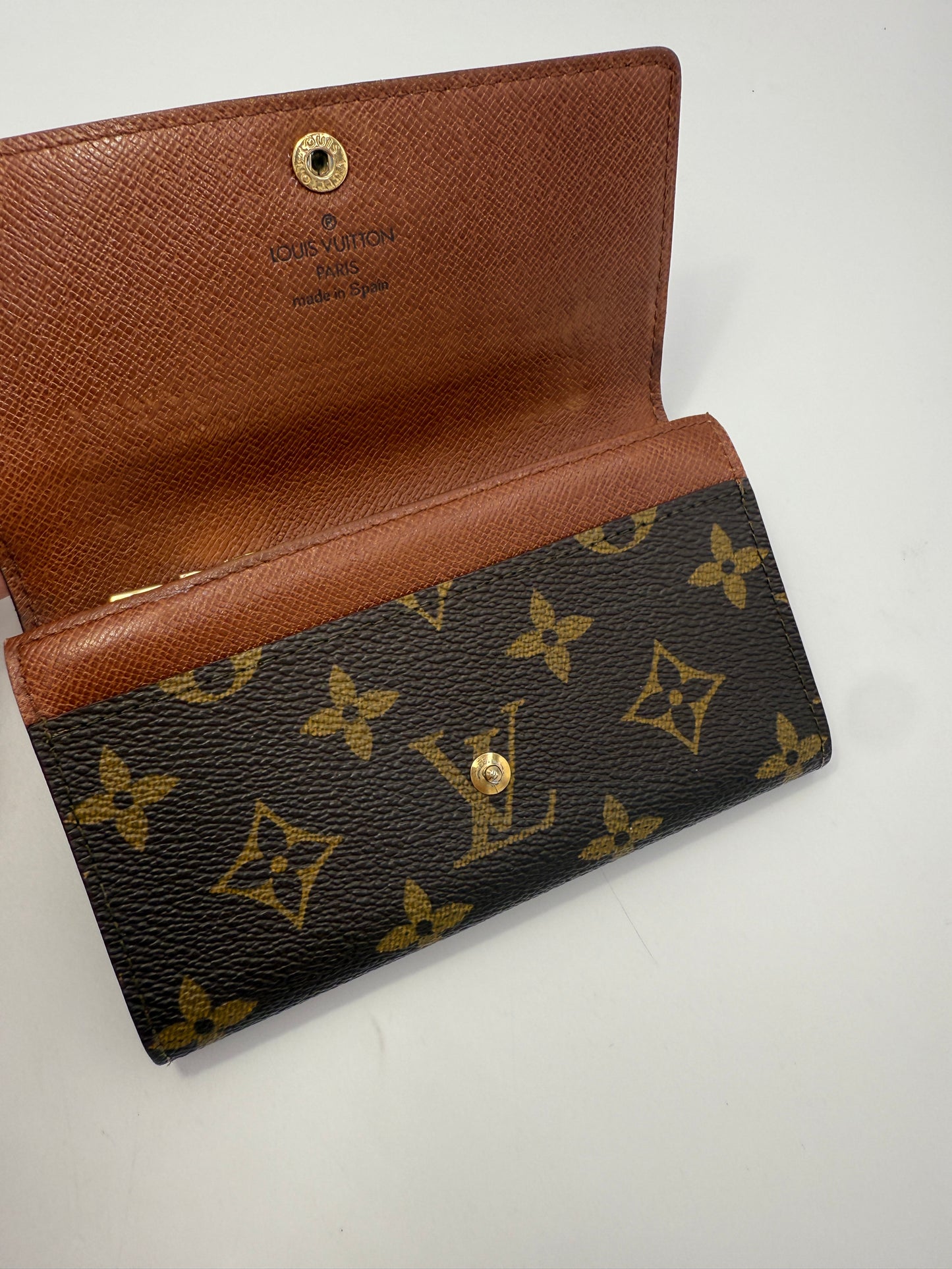 Louis Vuitton Monogram Compact Sarah Wallet