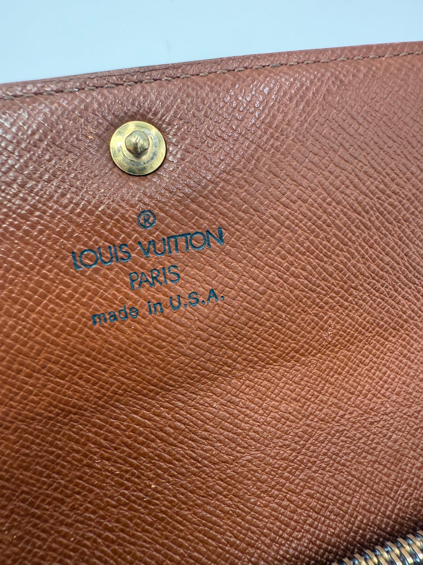 Louis Vuitton Monogram Sarah Wallet SD0062