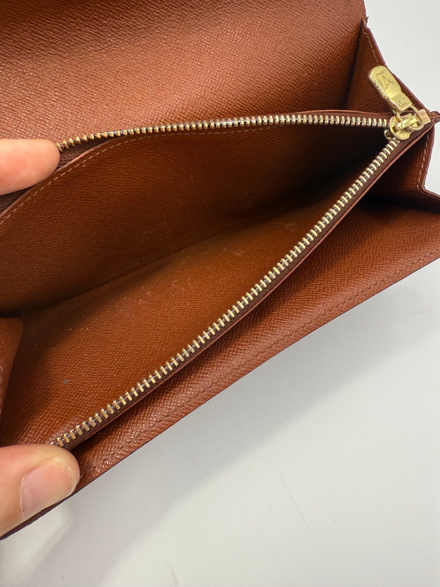 Louis Vuitton Monogram Sarah Wallet SD0062