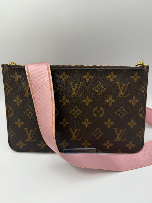 Louis Vuitton Monogram Pouch with Unbranded Strap SP3119