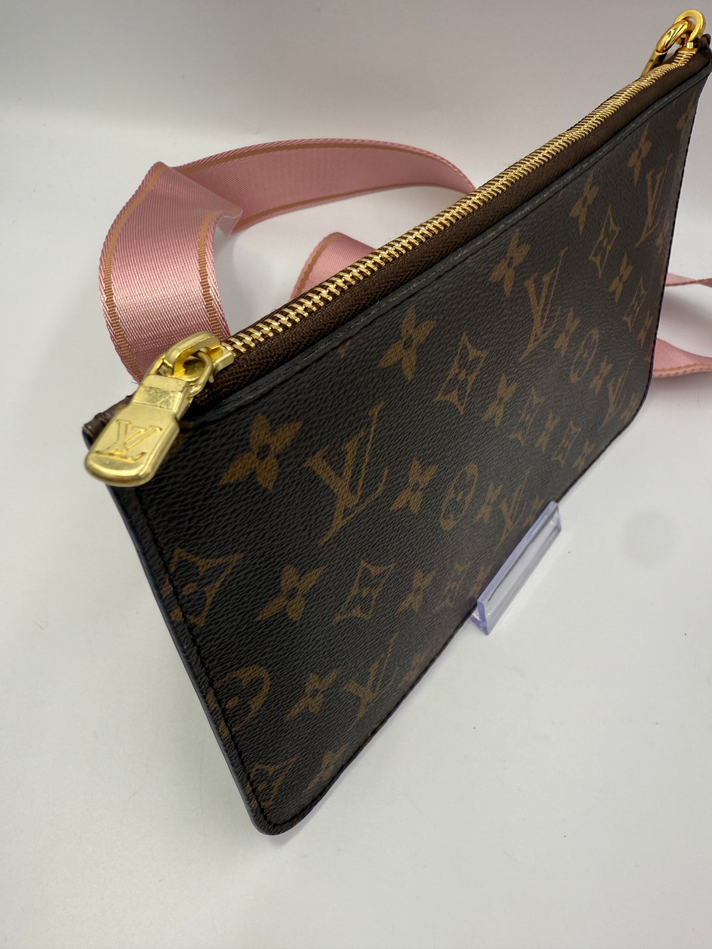 Louis Vuitton Monogram Pouch with Unbranded Strap SP3119