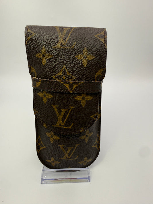 Louis Vuitton Monogram Coated Canvas Glasses Case Flap Closure MI0917