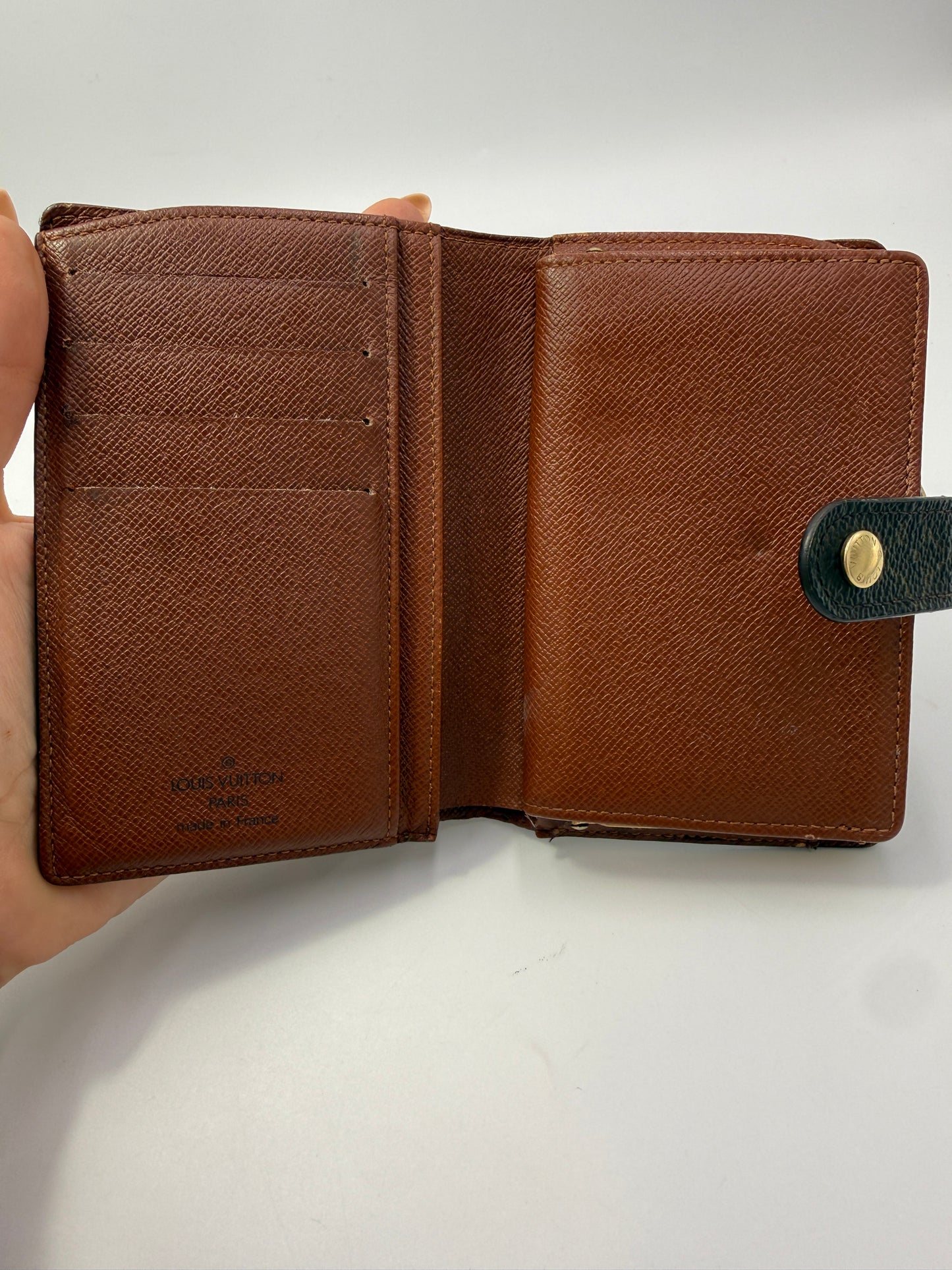 Louis Vuitton Monogram Coated Canvas Kisslock Wallet TH0022