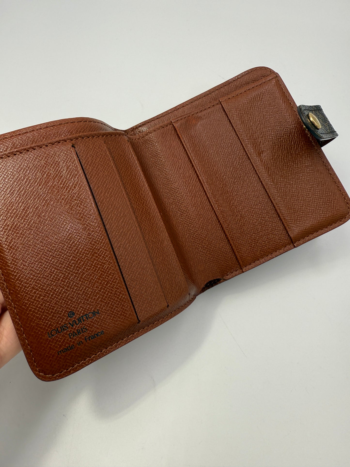 Louis Vuitton Monogram Compact Zippy Wallet MI0082