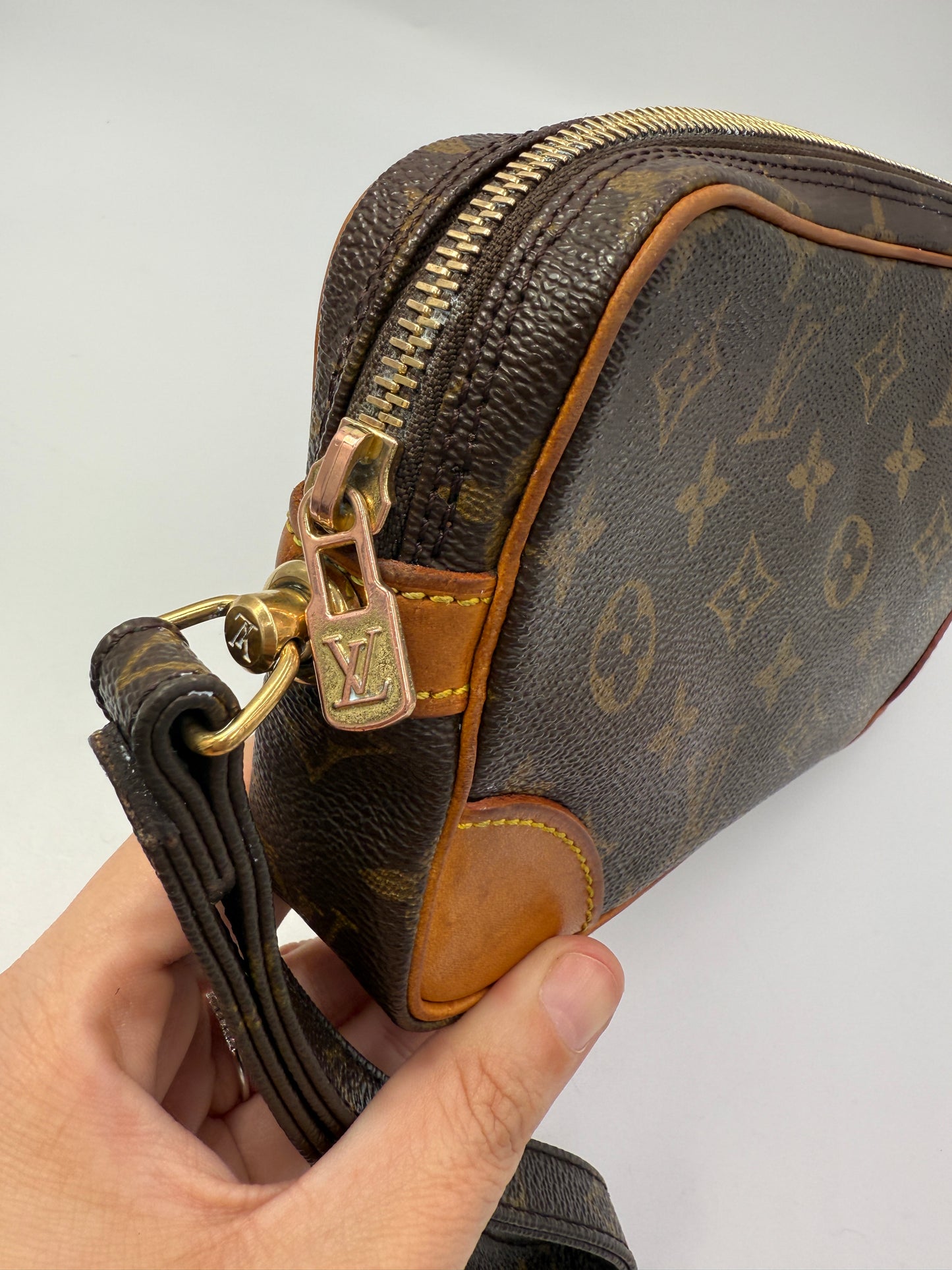 Louis Vuitton Monogram Wristlet 22 cm TH0912