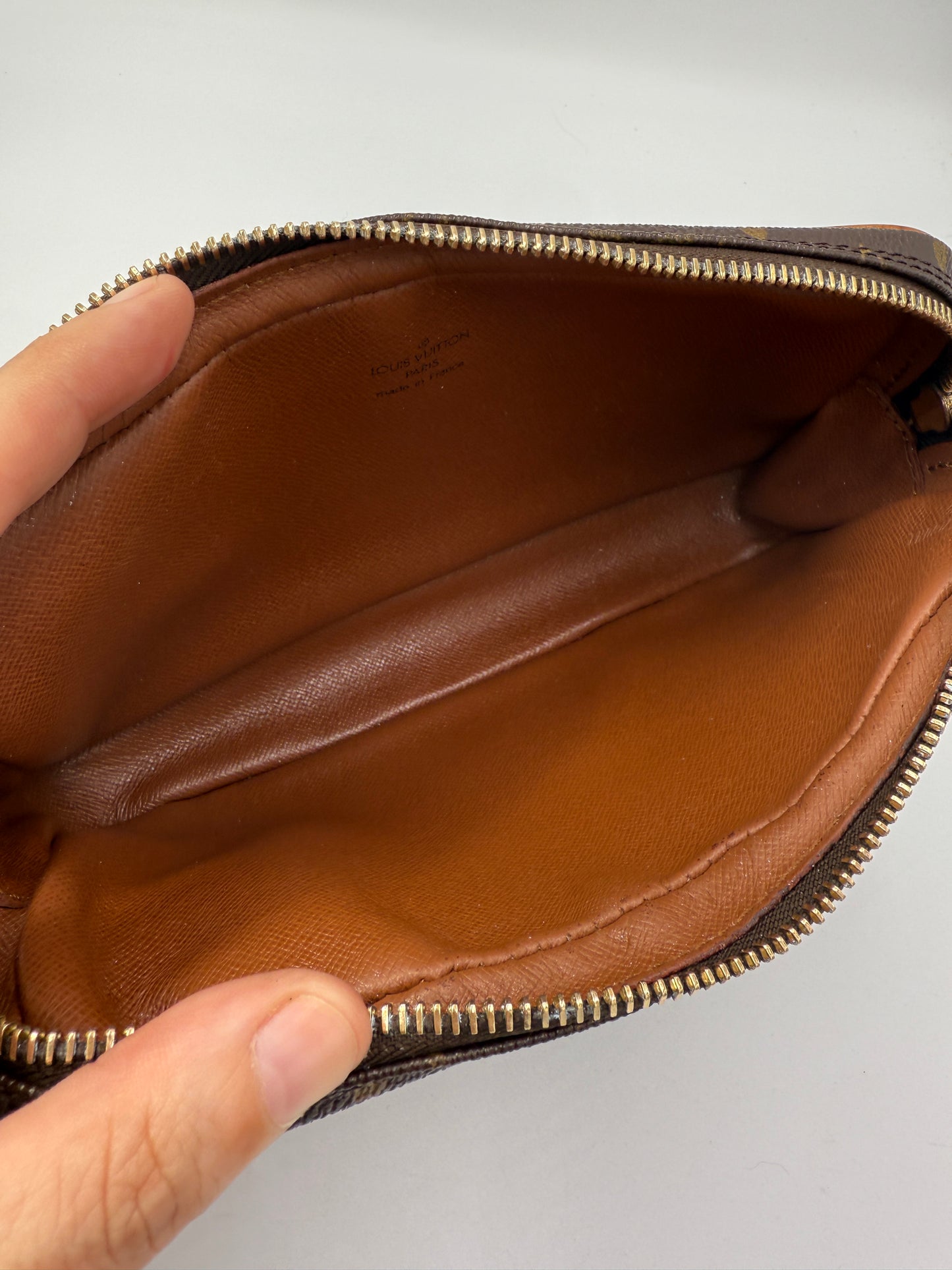 Louis Vuitton Monogram Wristlet 22 cm TH0912