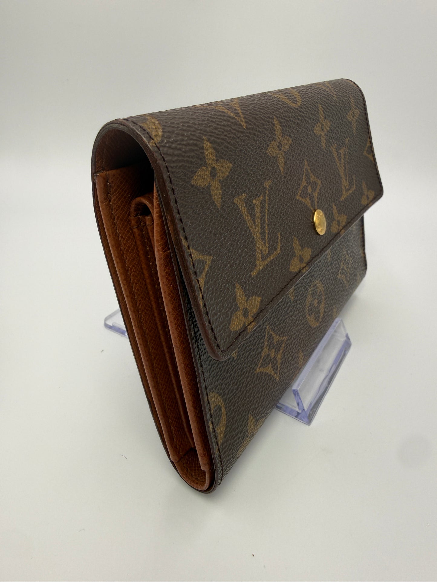 Louis Vuitton Vintage Monogram Compact International Wallet With COA MI0955
