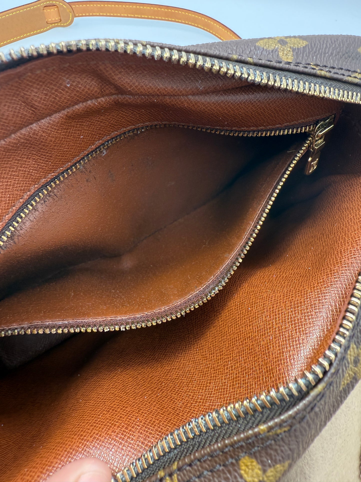 Louis Vuitton Monogram Trocadero 23 cm NO8909