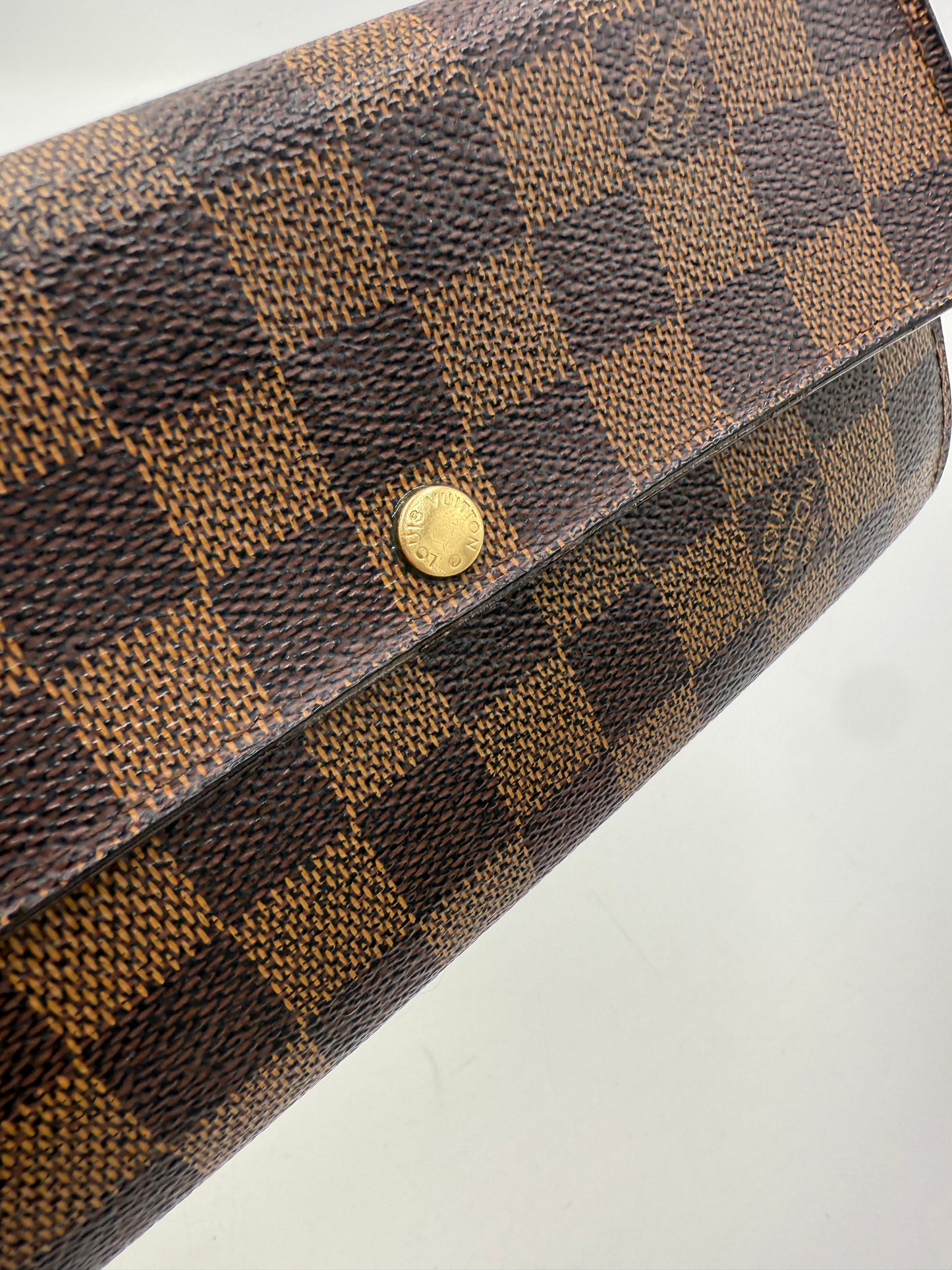 Louis Vuitton Damier Ebene Coated Canvas Sarah Wallet CA0076