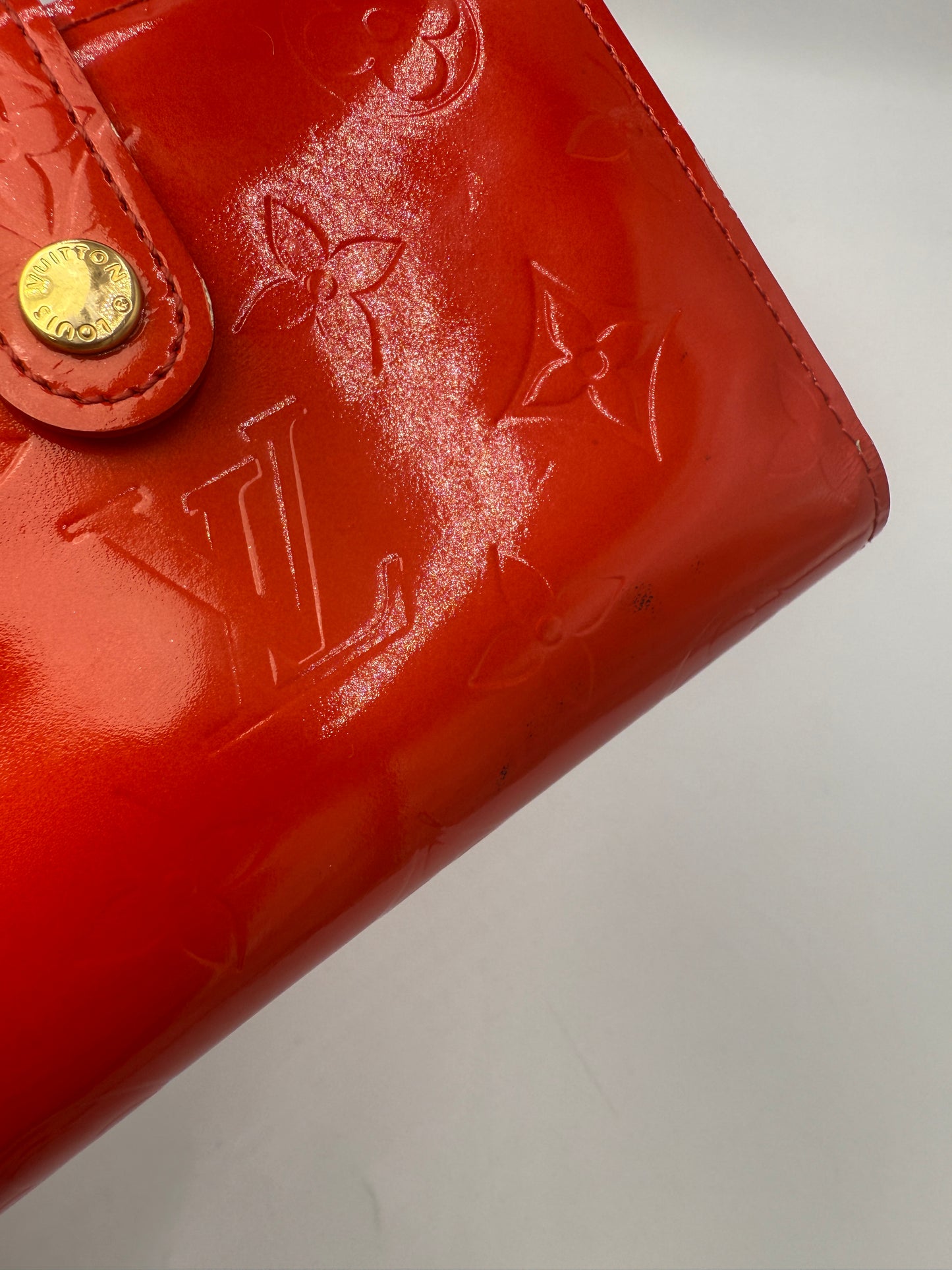 Louis Vuitton Red Vernis Kisslock Wallet MI1023