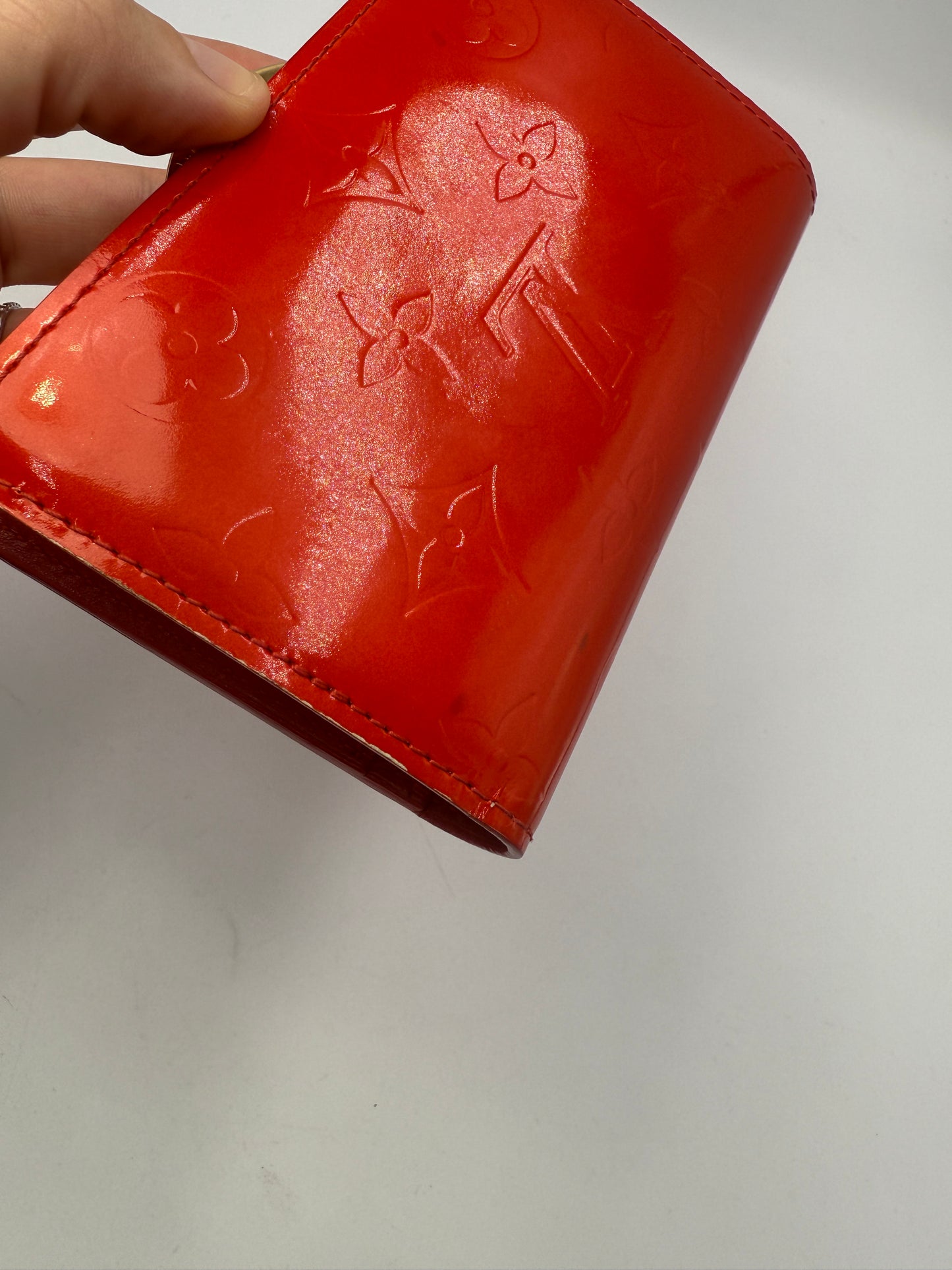 Louis Vuitton Red Vernis Kisslock Wallet MI1023
