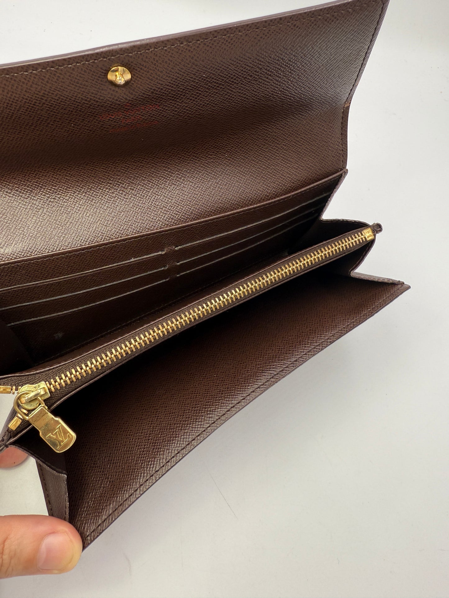 Louis Vuitton Damier Ebene Sarah Wallet CT0120