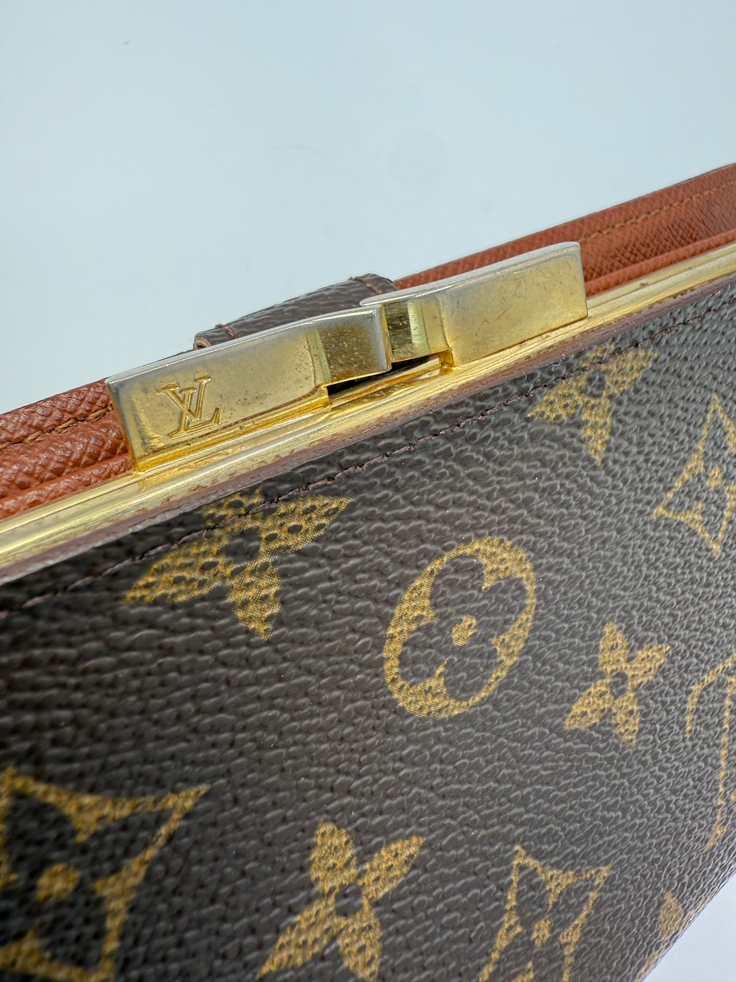Louis Vuitton Monogram Long Kisslock Wallet SD1929