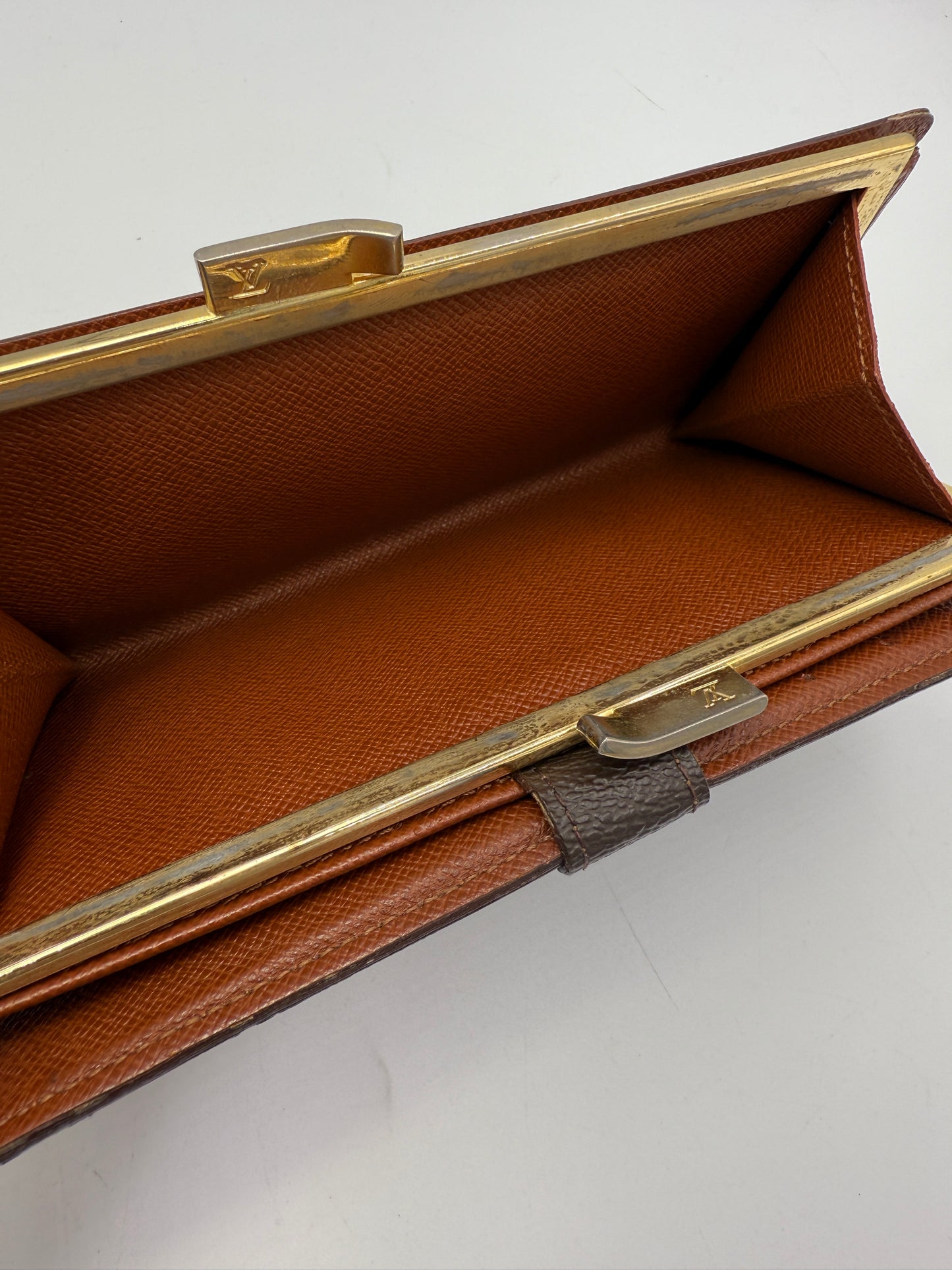 Louis Vuitton Monogram Long Kisslock Wallet SD1929