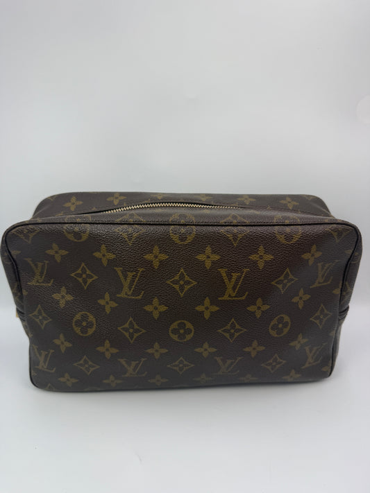 Louis Vuitton Monogram Coated Canvas Toiletry 28 cm
