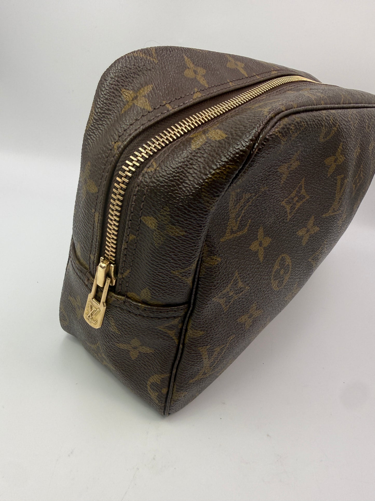 Louis Vuitton Monogram Coated Canvas Toiletry 28 cm