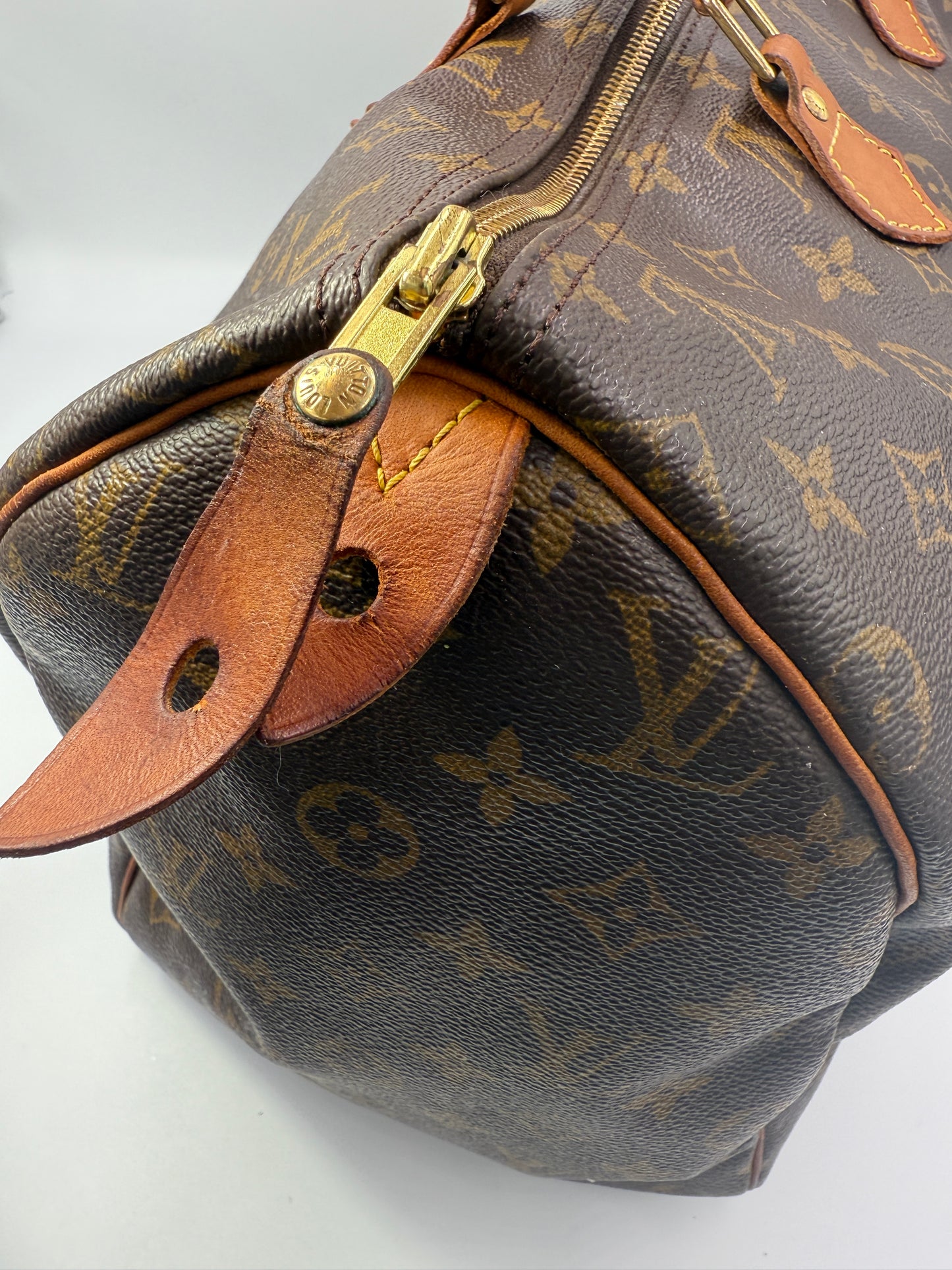 Louis Vuitton Monogram Speedy 40 SP0020