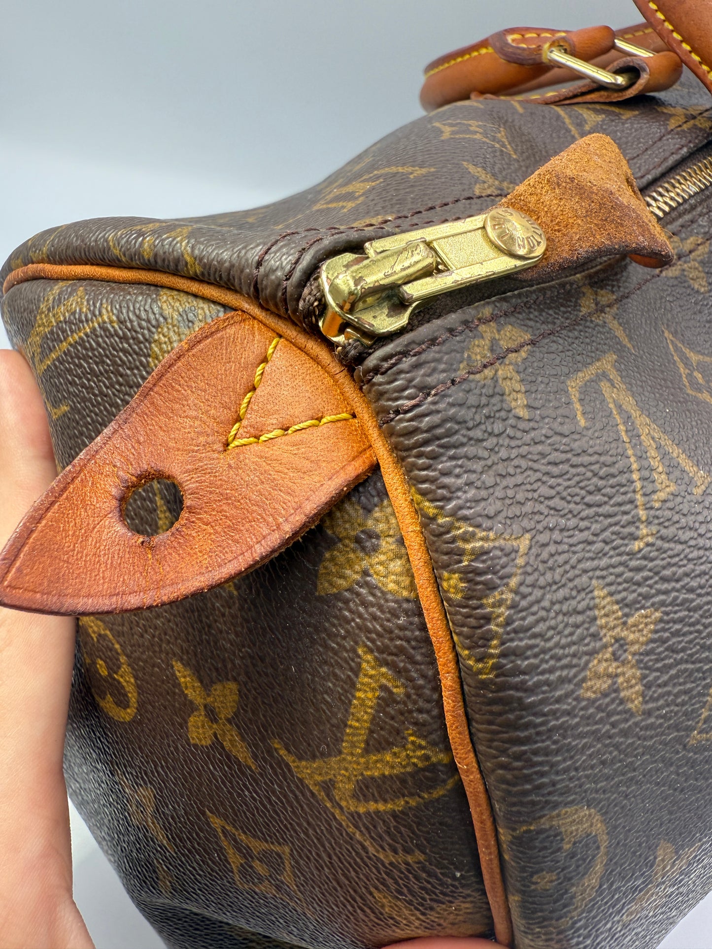 Louis Vuitton Monogram Speedy 40 SP0020