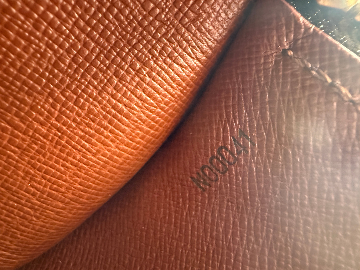 Louis Vuitton Monogram Papillon 30 cm with Matching Mini Bundle NO0041