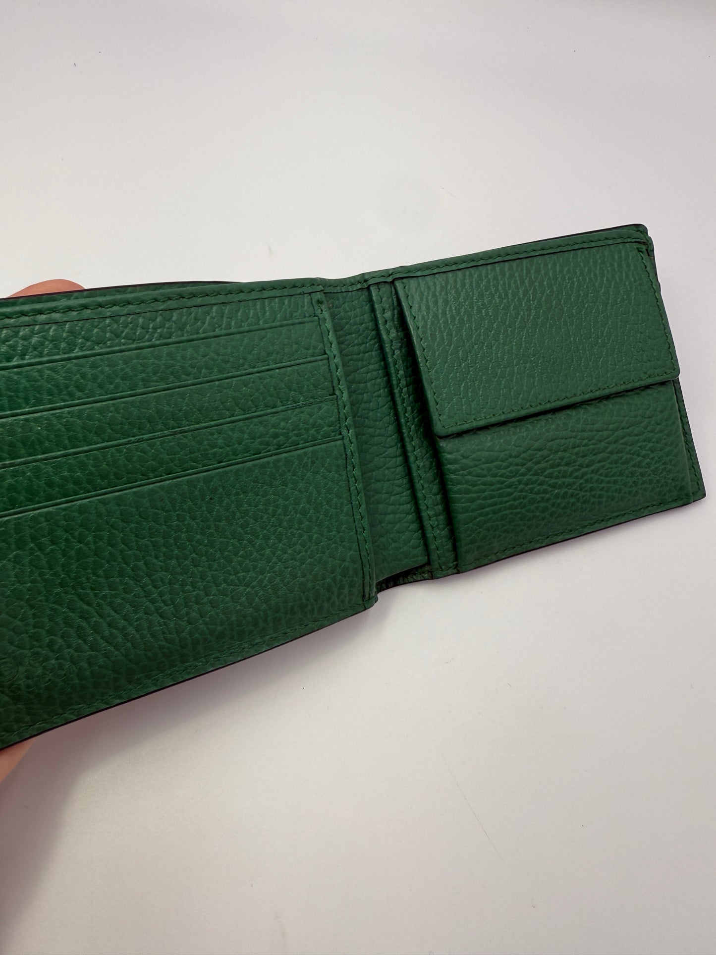 Gucci Leather Men’s Black And Green Bifold Wallet