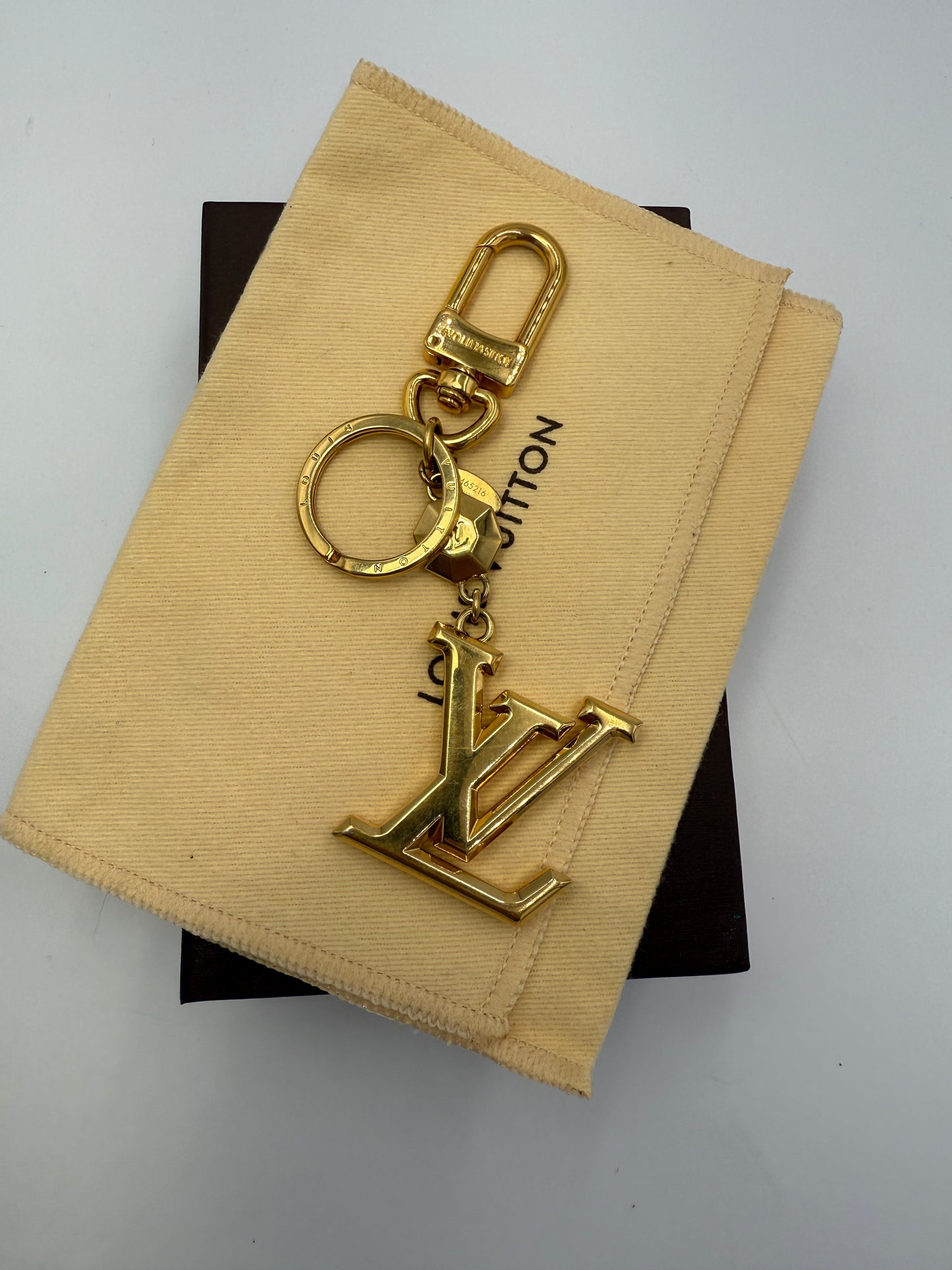 Louis Vuitton Gold Large LV Logo Bag Charm DI1201