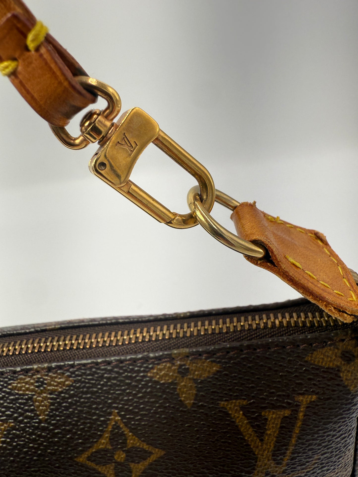 Louis Vuitton Monogram Pochette with Vachetta Leather Strap AR0939