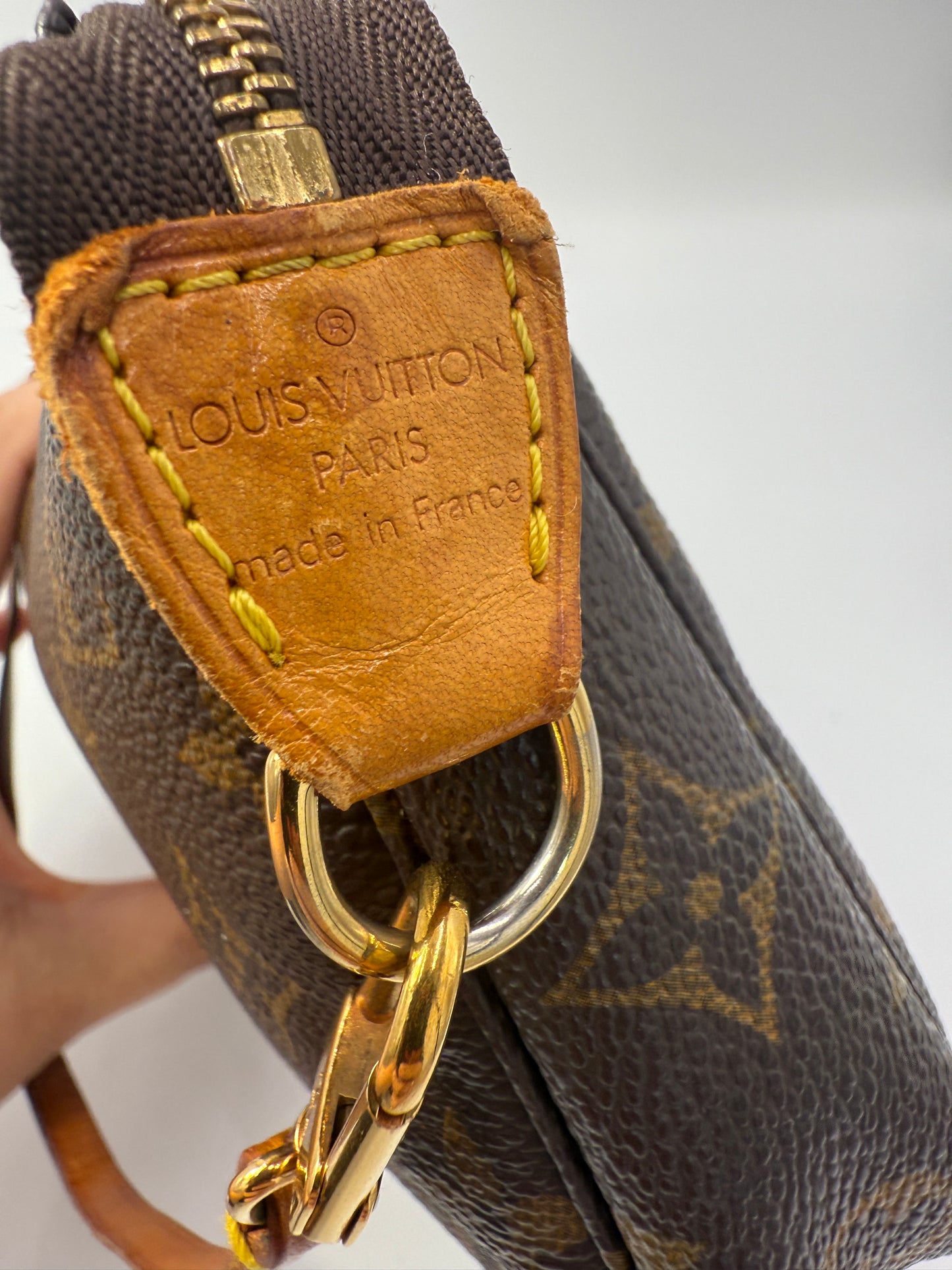 Louis Vuitton Monogram Pochette with Vachetta Leather Strap AR0939