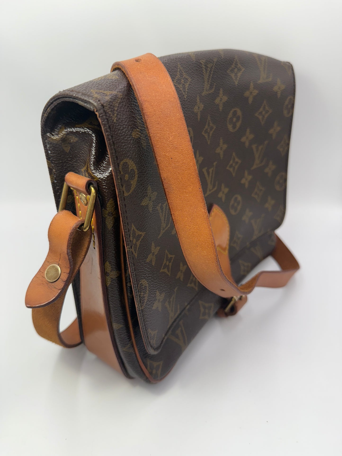 Louis Vuitton Monogram Cartouchiere GM Crossbody Shoulder Bag 8909 SL
