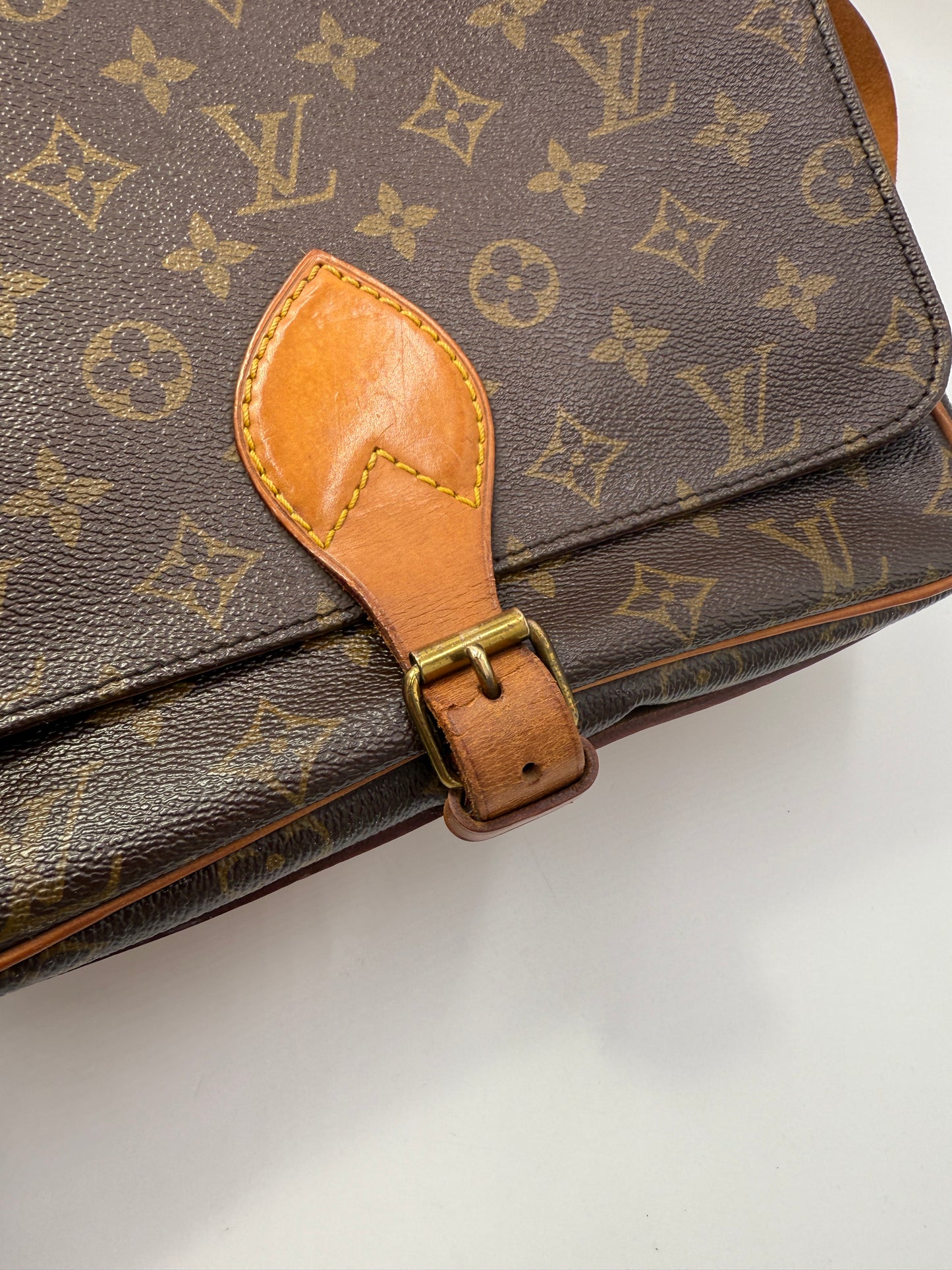 Louis Vuitton Monogram Cartouchiere GM Crossbody Shoulder Bag 8909 SL
