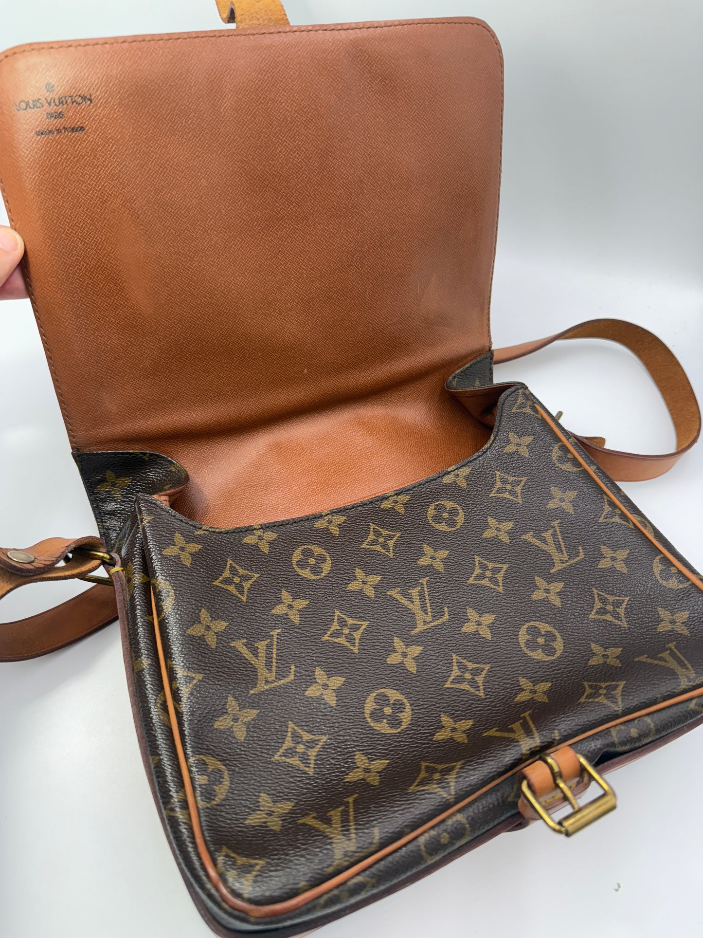 Louis Vuitton Monogram Cartouchiere GM Crossbody Shoulder Bag 8909 SL