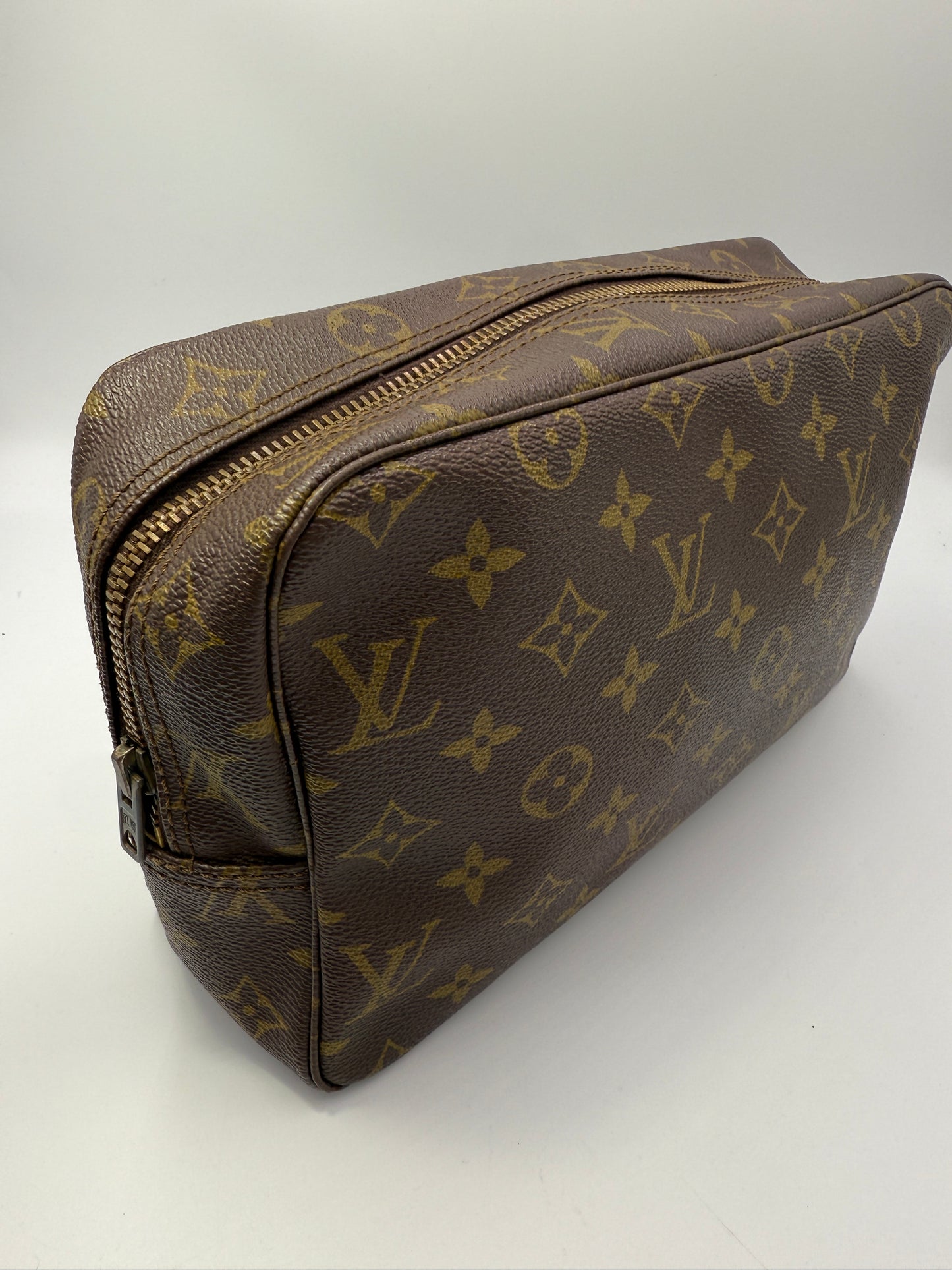 Louis Vuitton Monogram Coated Canvas Toiletry 28 cm