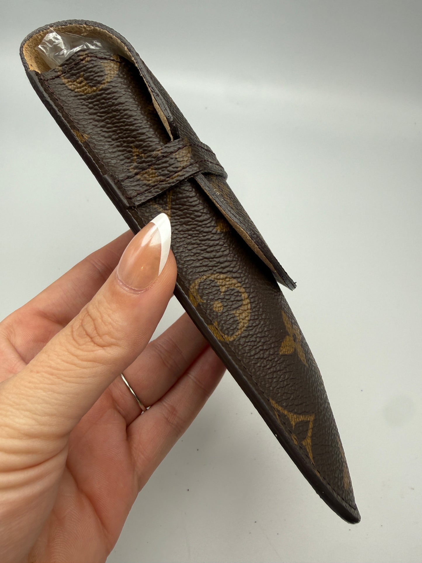 Louis Vuitton Monogram Coated Canvas Glasses Case Flap Closure SN0021
