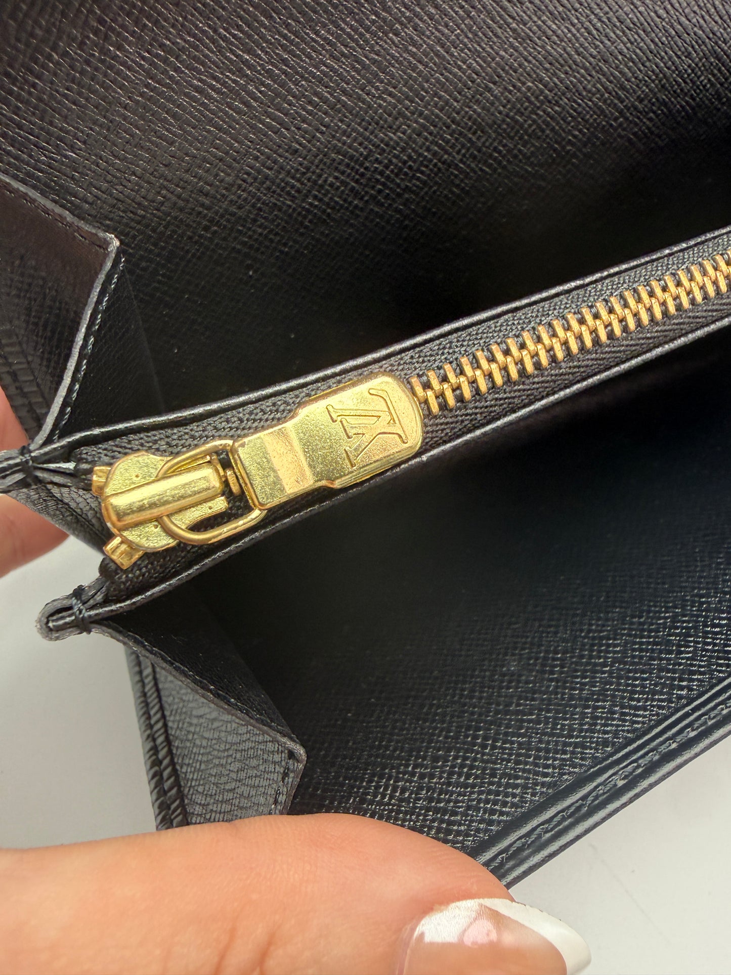 Louis Vuitton Black Epi Leather Sarah Wallet CA0926